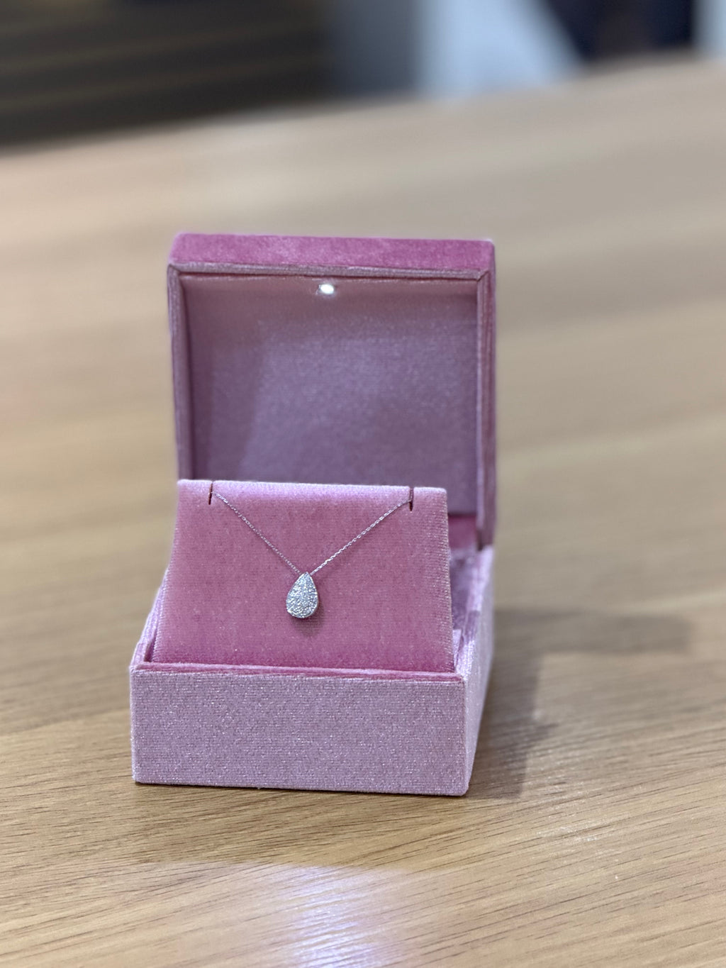 COLLANA ORO 18KT GOCCIA CON DIAMANTI