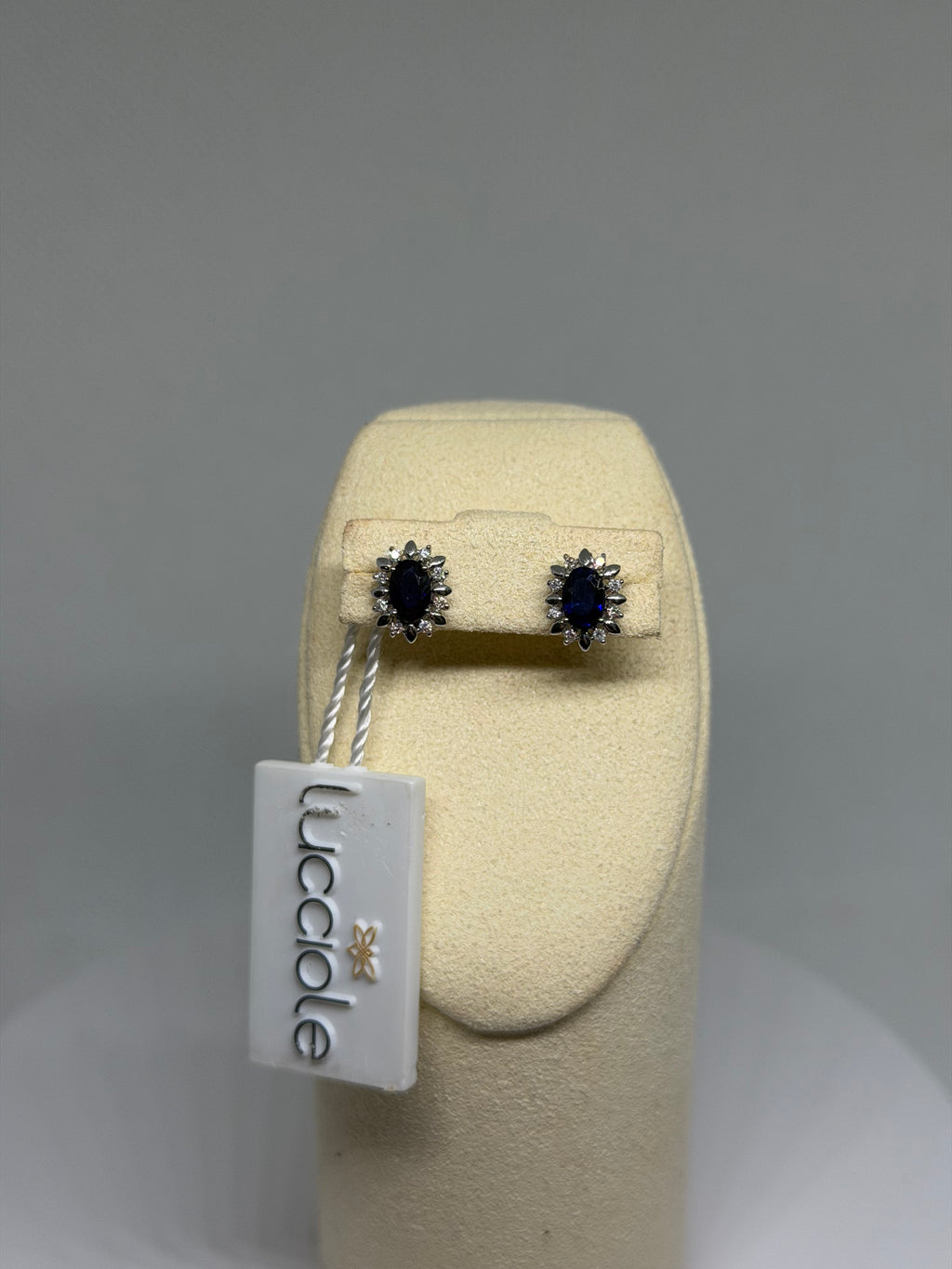 ORECCHINI ORO 18KT CON DIAMANTI E ZAFFIRO BLU