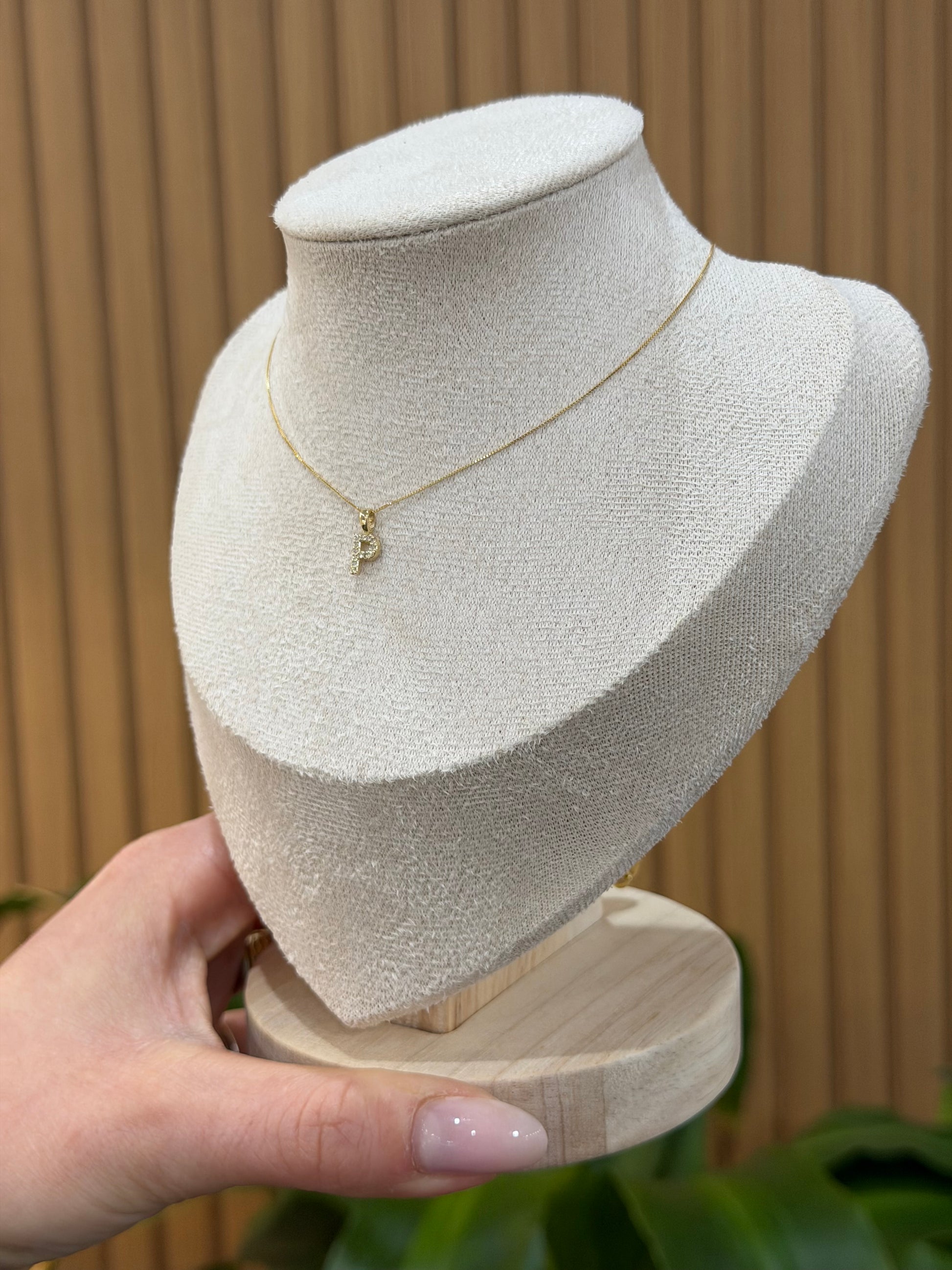 COLLANA INIZIALE P ORO 9 CARATI CON DIAMANTINI
