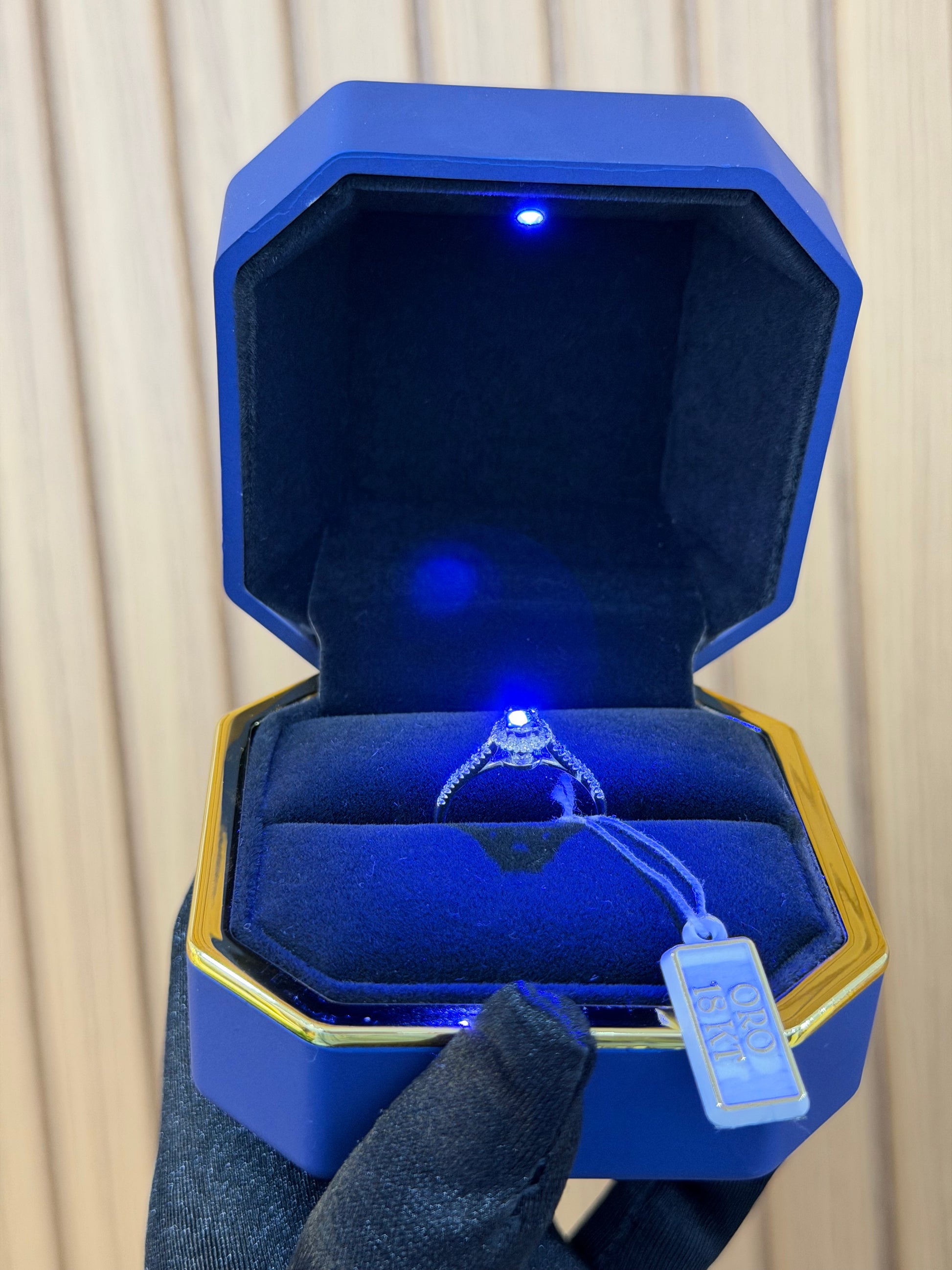 ANELLO ORO 18KT CON DIAMANTI