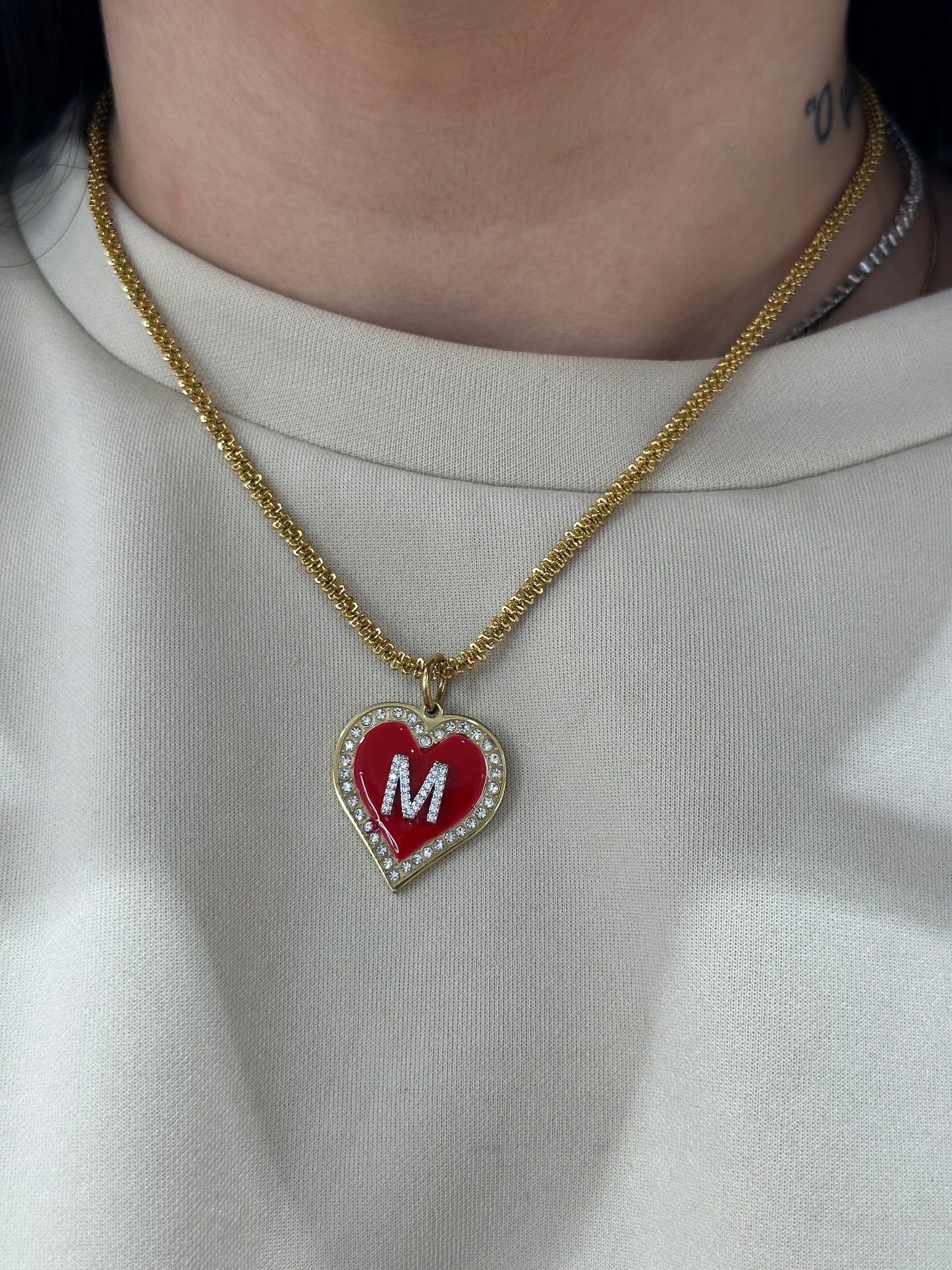 COLLANA CON CUORE E INIZIALE M