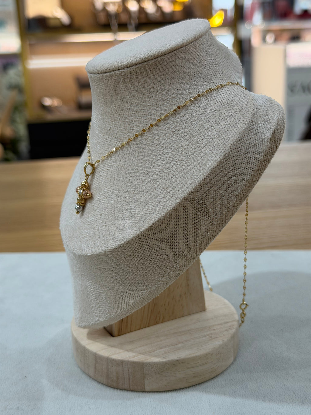 COLLANA IN ORO 18KT CON CROCE MILLE LUCI