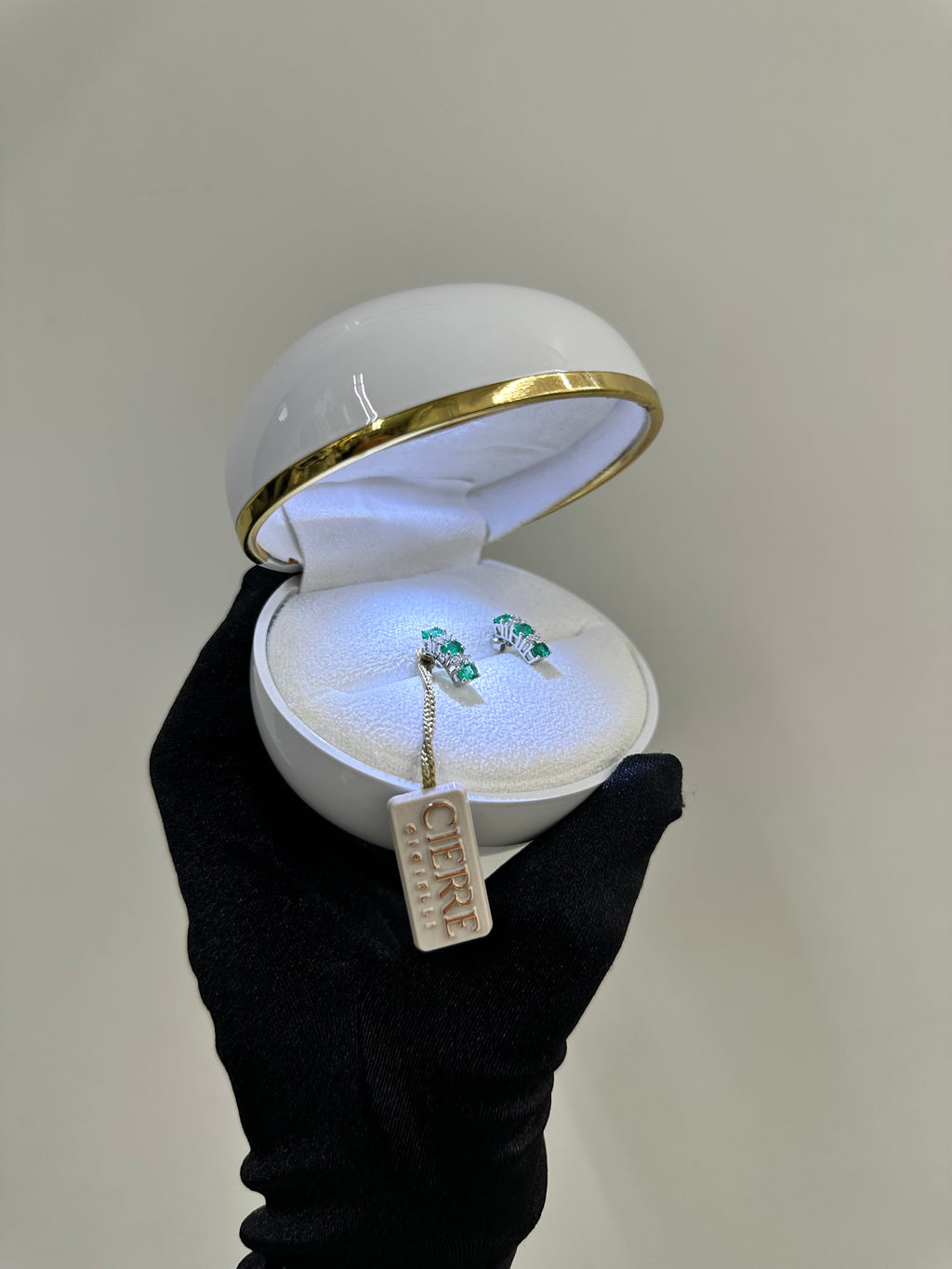 ORECCHINI CON DIAMANTI E SMERALDI ORO 18KT