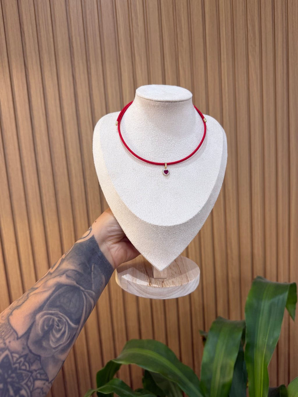 CHOKER ROSSO CALAMITA CON CUORE ORO 18KT