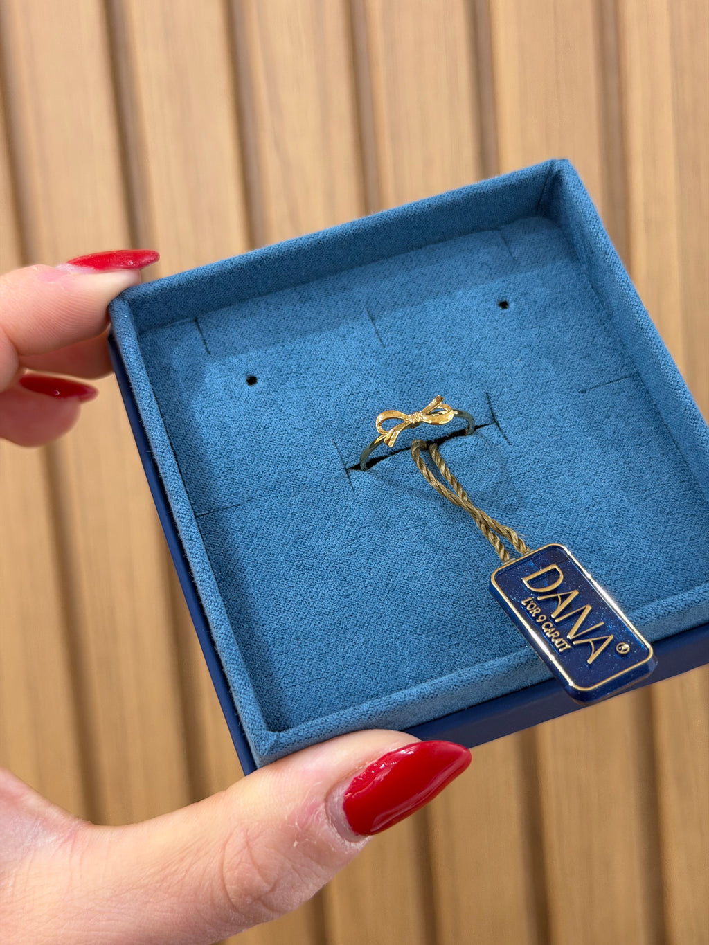ANELLO FIOCCO DANA ORO 9 CARATI