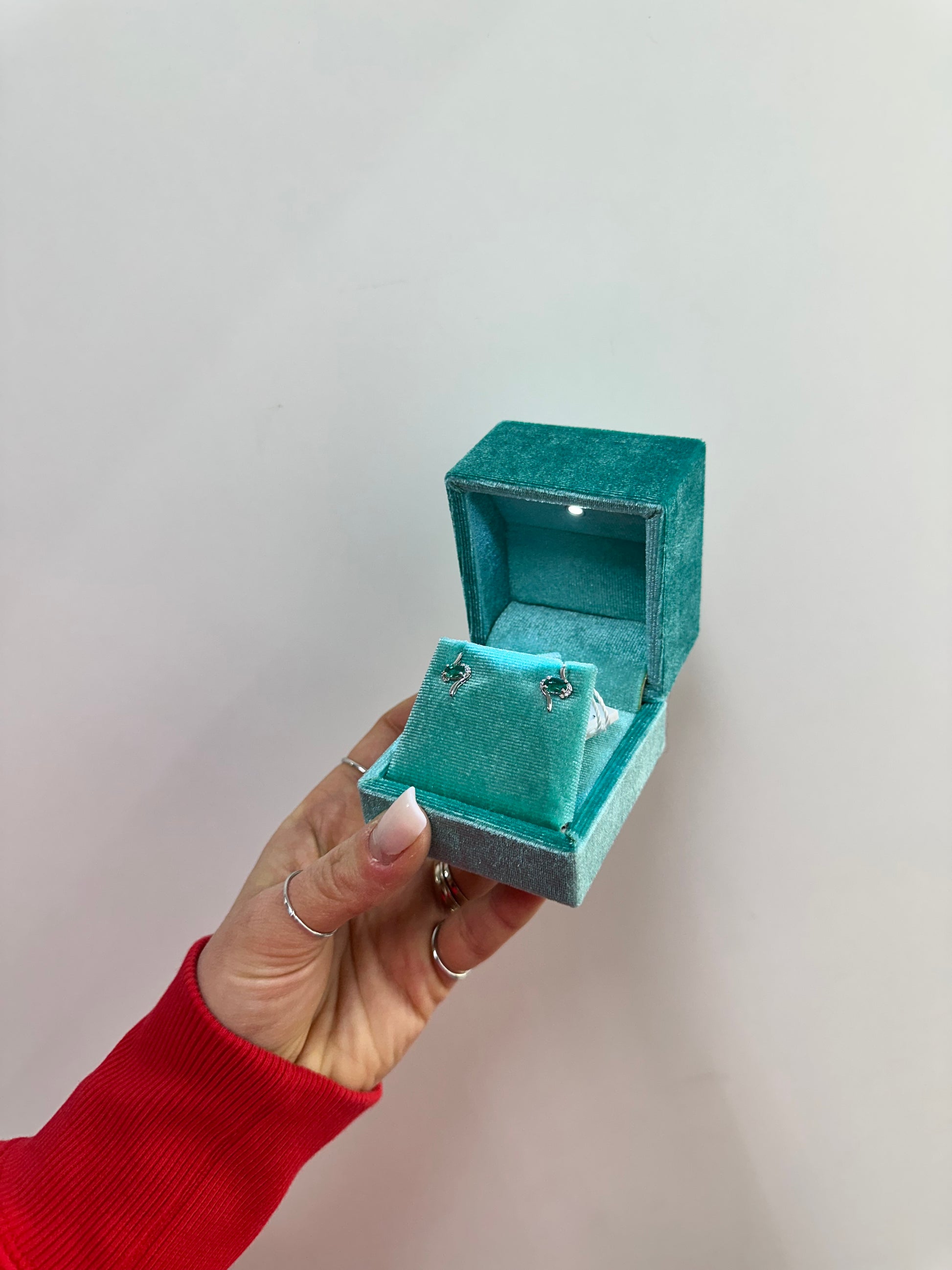 ORECCHINI ORO 18KT SMERALDI E DIAMANTI