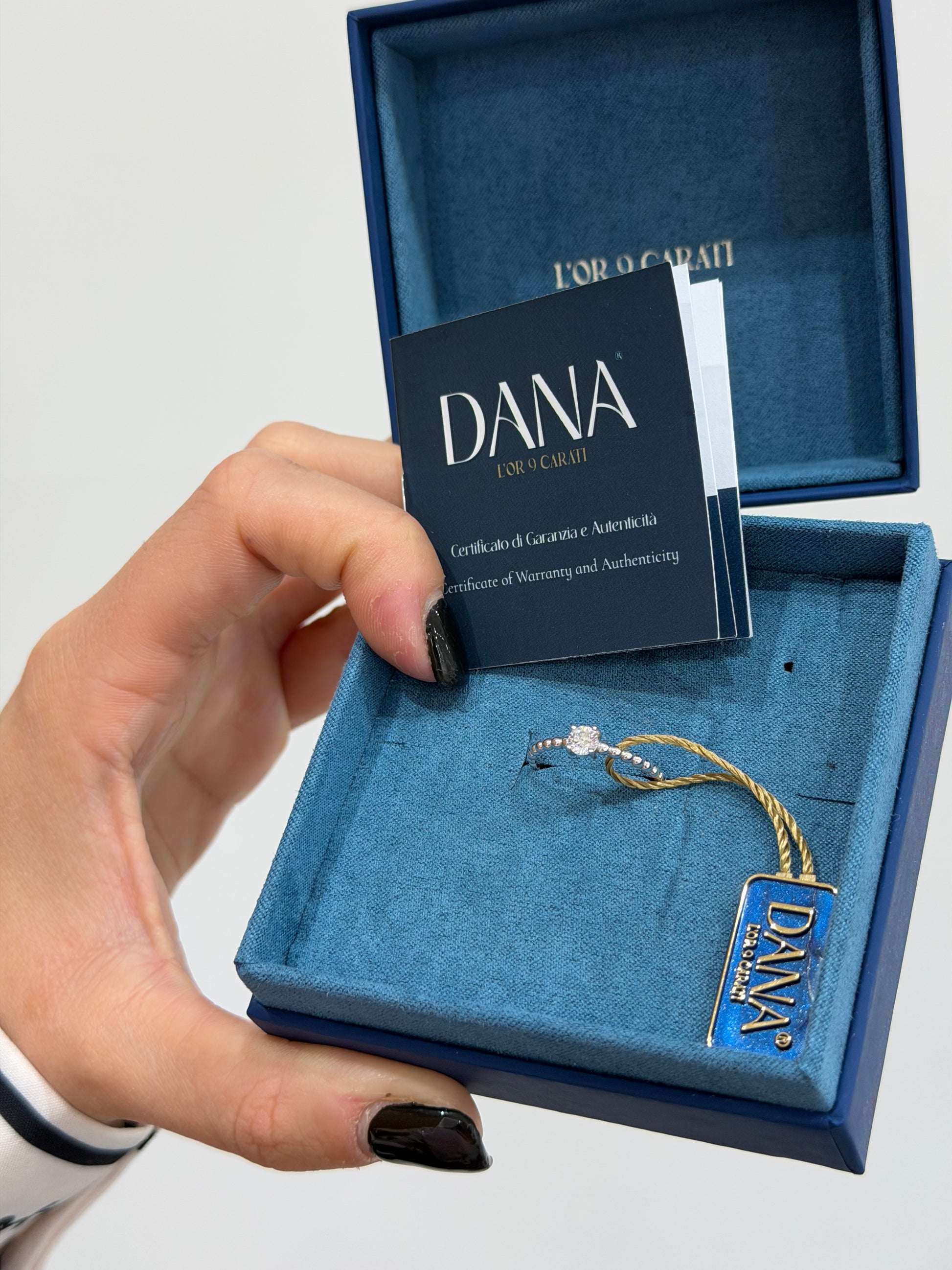 ANELLO SOLITARIO ORO 9 CARATI DANA