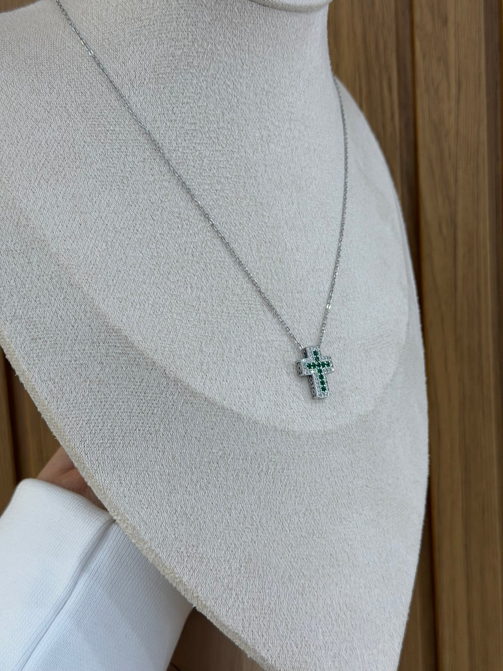 COLLANA CROCE AMIE ZIRCONI VERDI