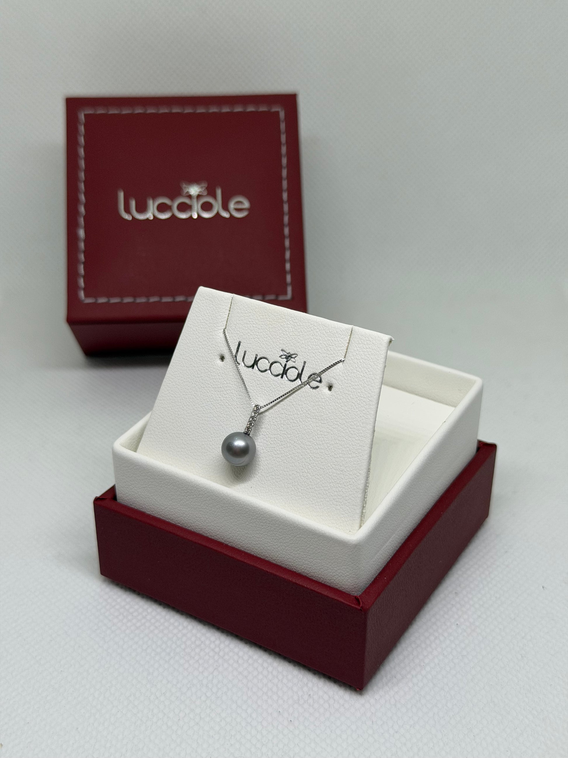 COLLANA ORO 9 CARATI CON PERLA TAHITI E DIAMANTI LUCCIOLE