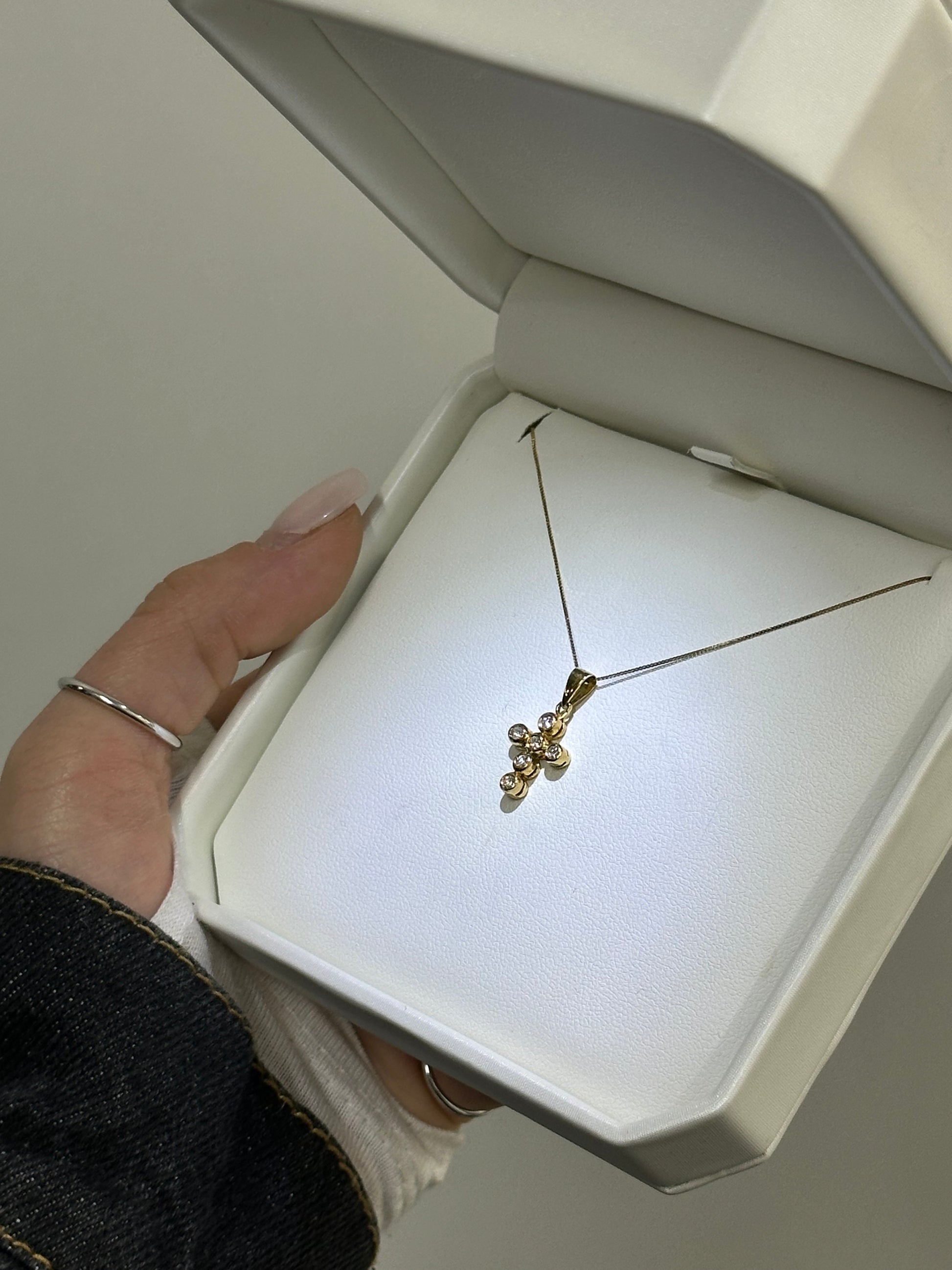 COLLANA CON CROCE ORO 18KT E DIAMANTI