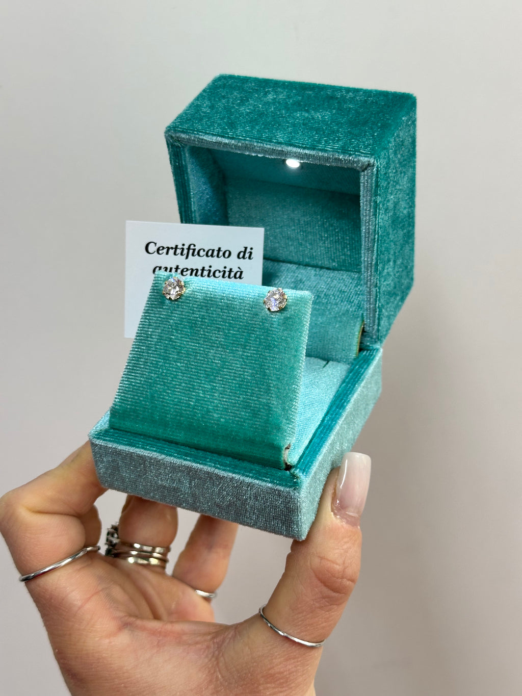 ORECCHINI PUNTO LUCE ORO 18KT