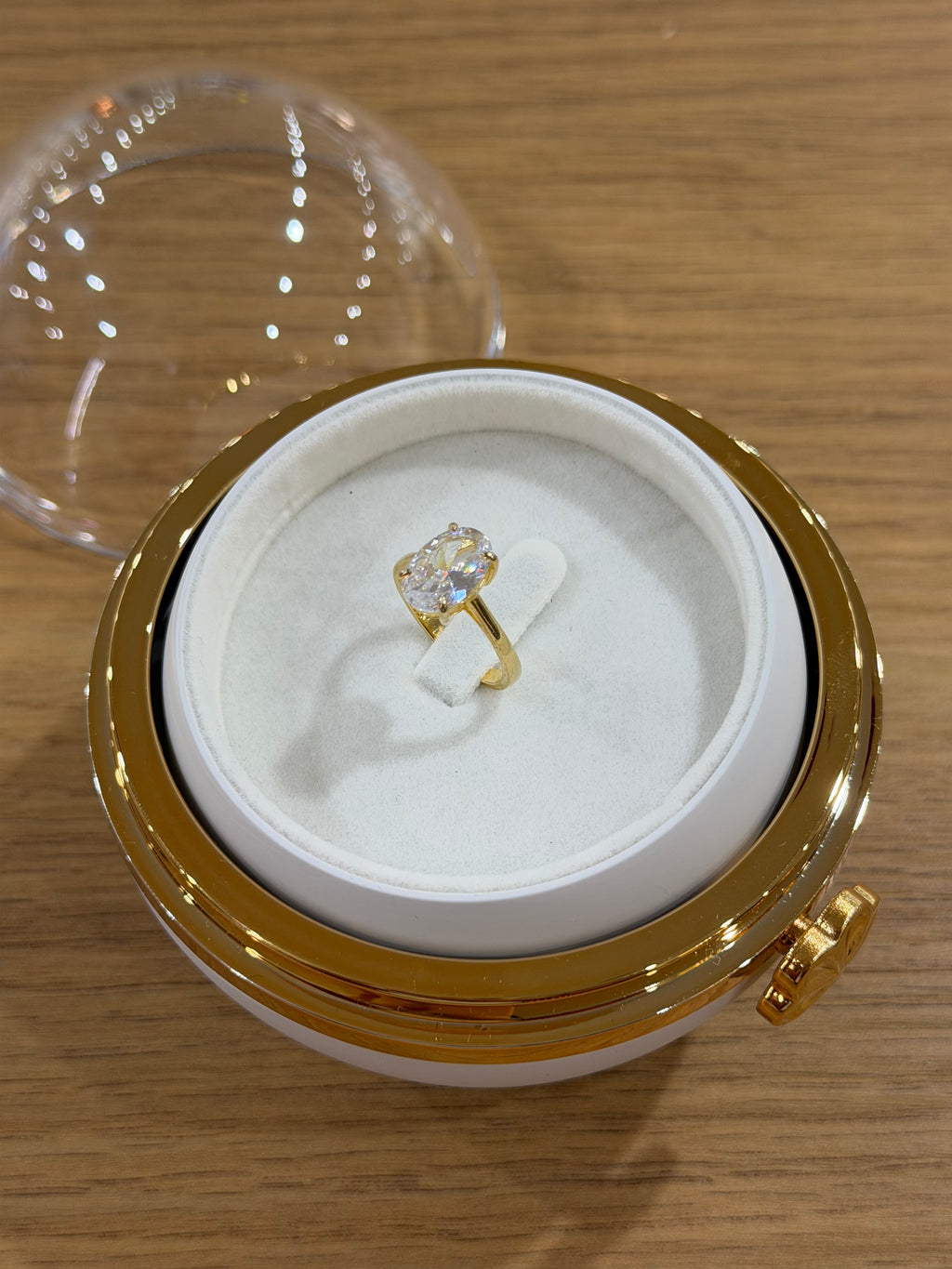 BOX PALLINA DI NATALE BIANCA CON ANELLO OVAL ARGENTO 925