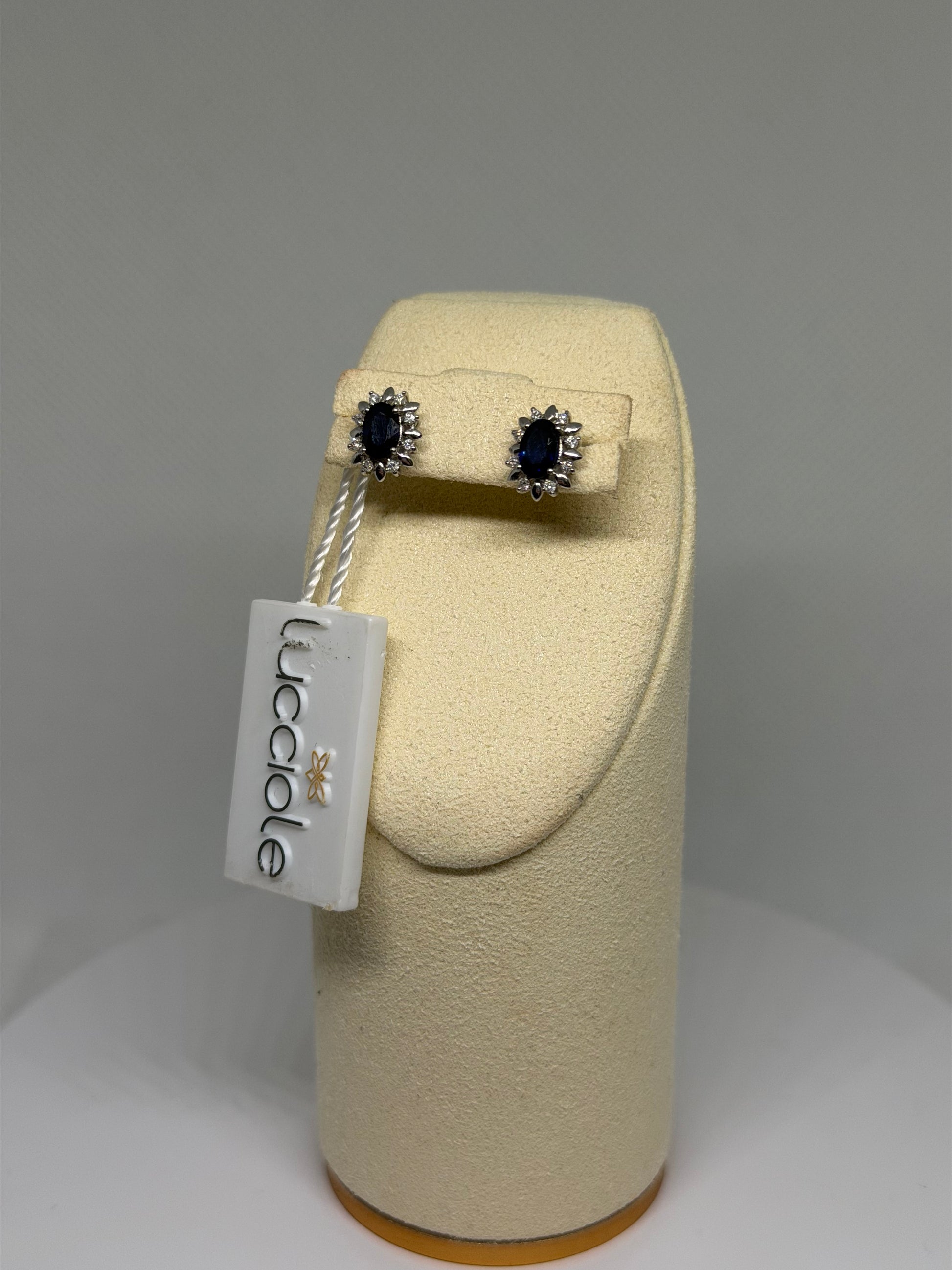 ORECCHINI ORO 18KT CON DIAMANTI E ZAFFIRO BLU