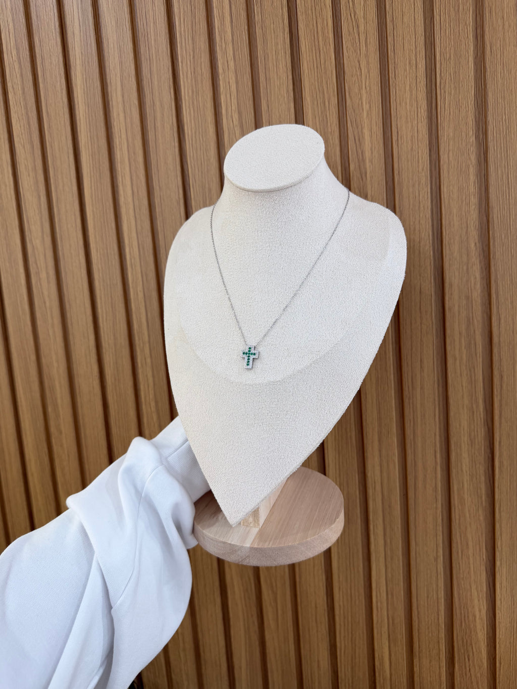 COLLANA CROCE AMIE ZIRCONI VERDI