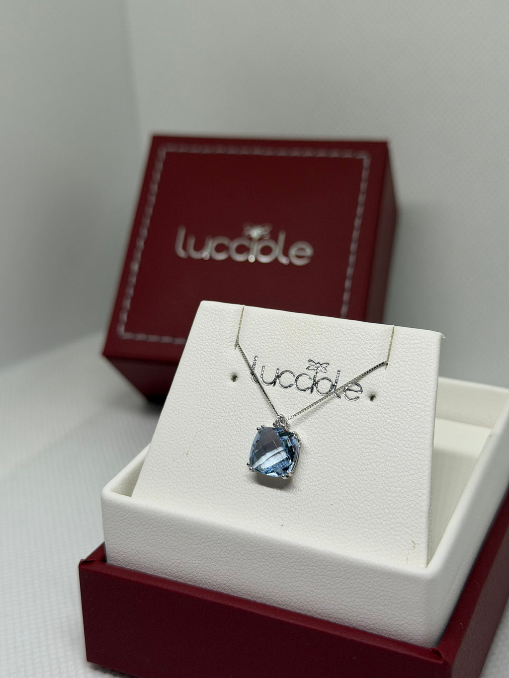 COLLANA ORO 9 CARATI CON TOPAZIO E DIAMANTINO LUCCIOLE