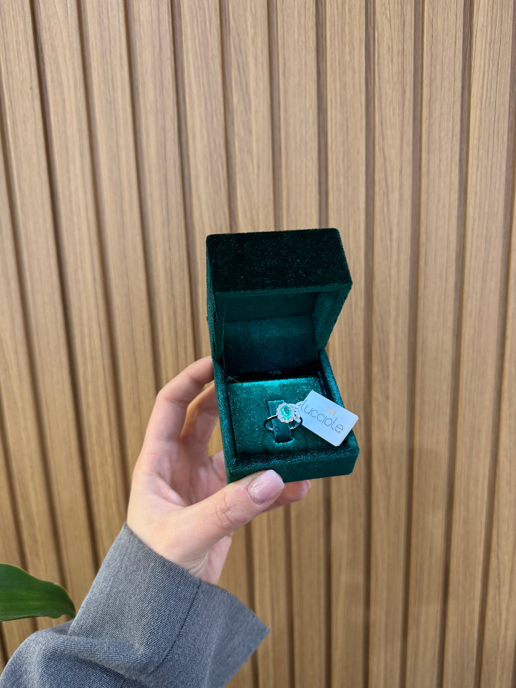 ANELLO KATE ORO 18KT CON DIAMANTI