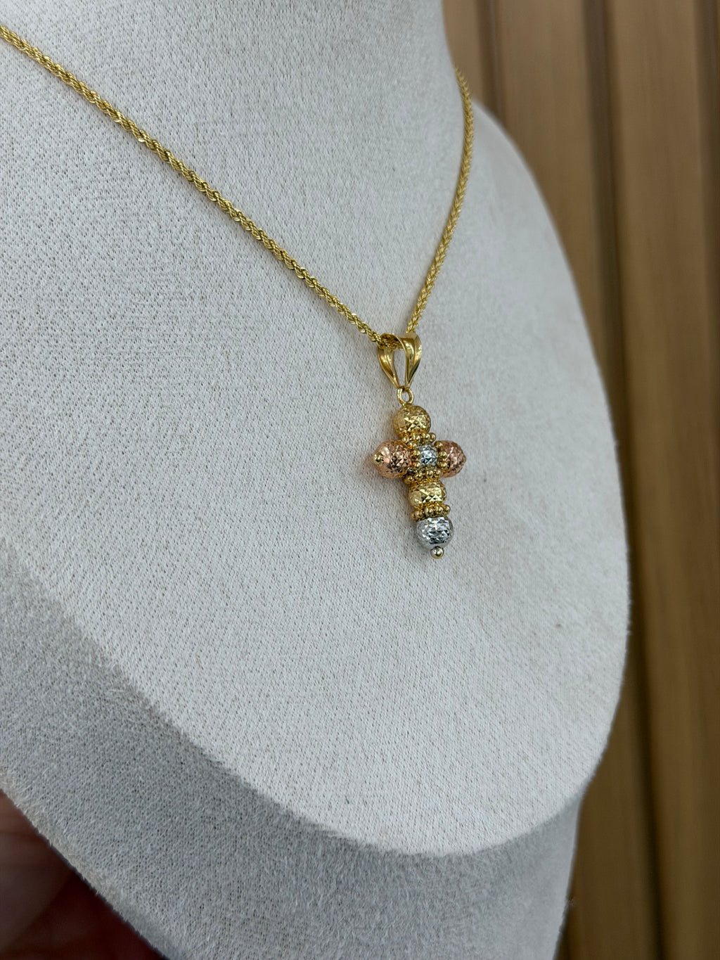 COLLANA ORO 18KT CON CROCE MILLE LUCI E LASER