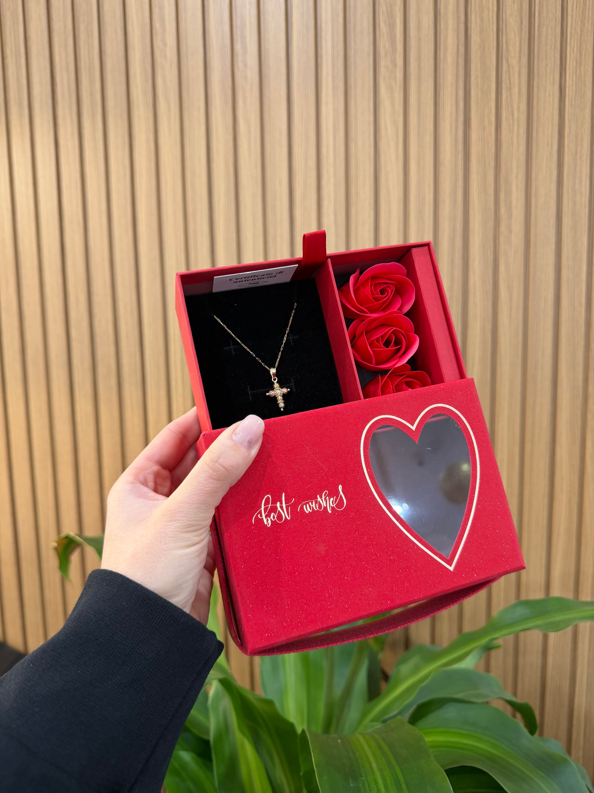 BOX SECRET CON COLLANA MILLELUCI 2.0 ORO 18KT