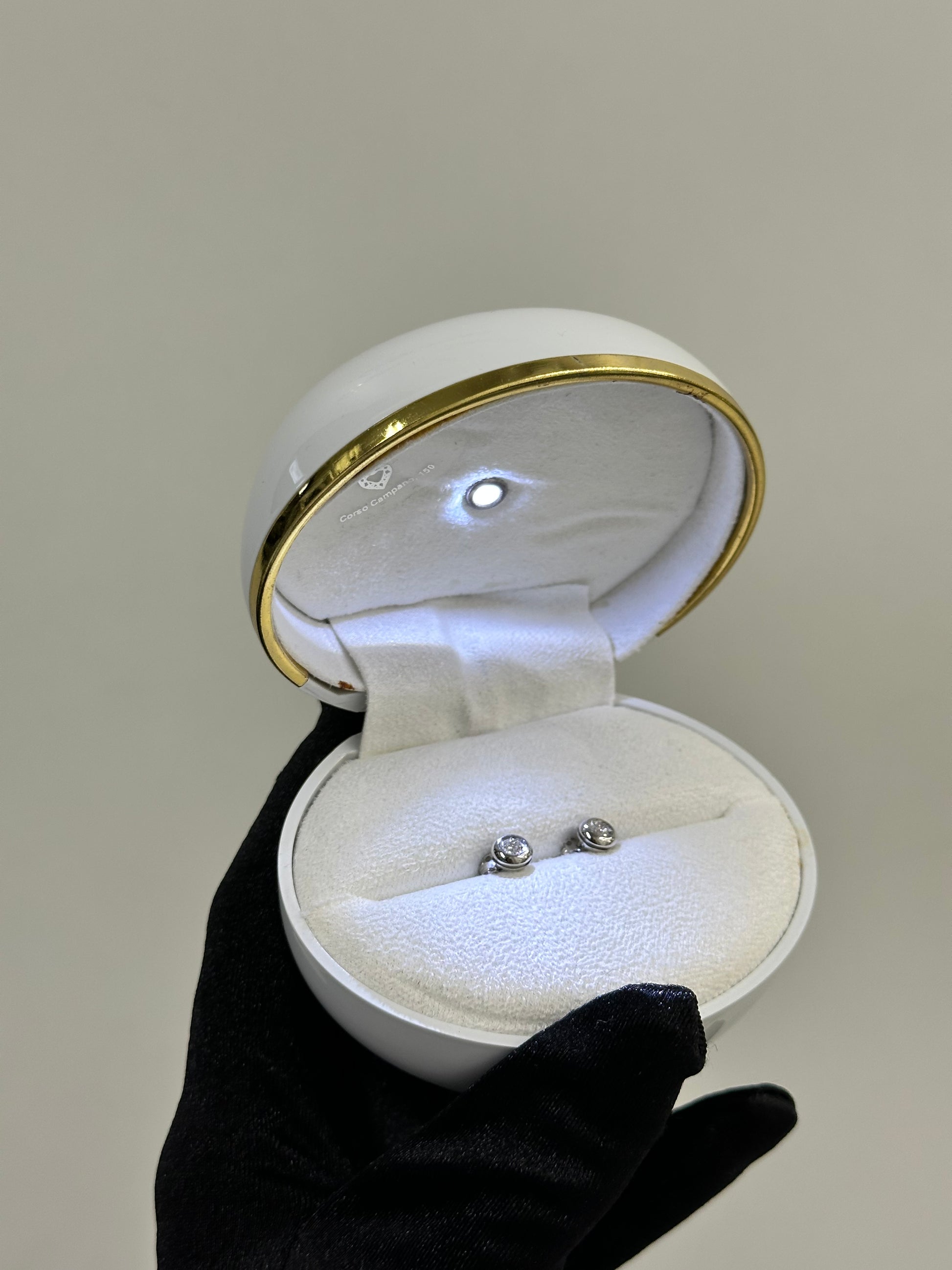 ORECCHINI PUNTO LUCE CON DIAMANTI