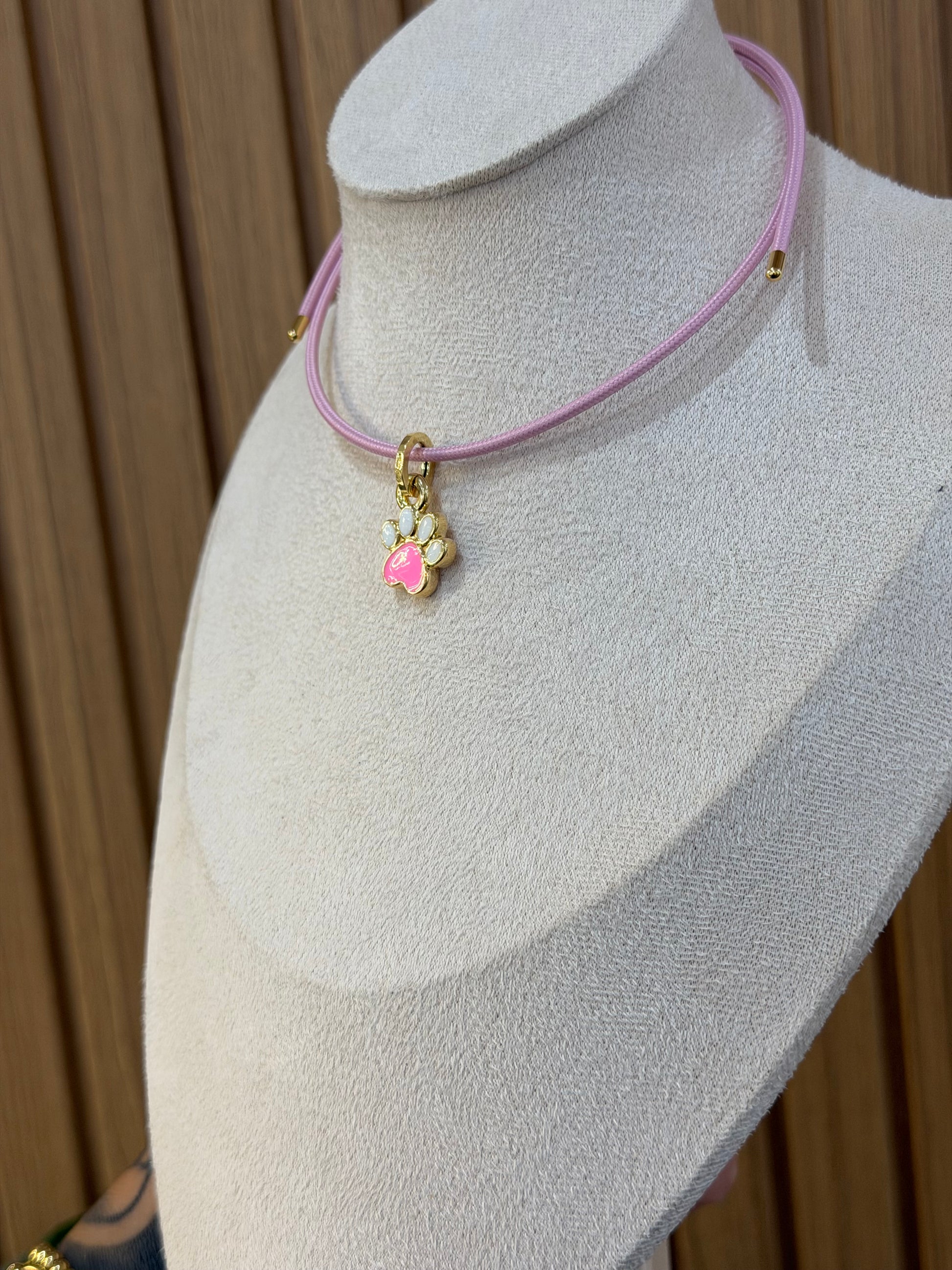 COLLANA CALAMITA CON CIONDOLO ZAMPETTA ORO 18KT