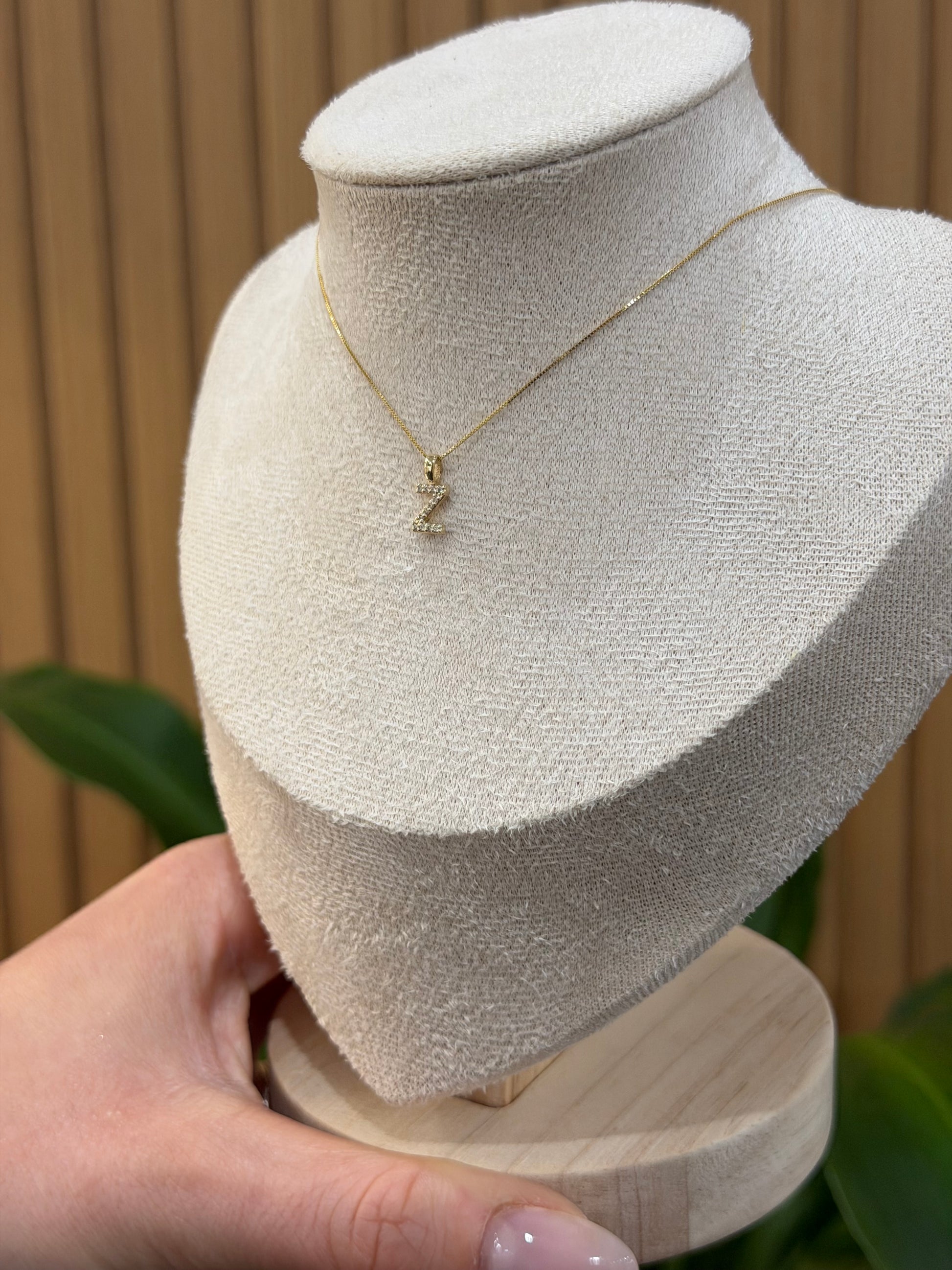 COLLANA INIZIALE Z ORO 9 CARATI CON DIAMANTINI