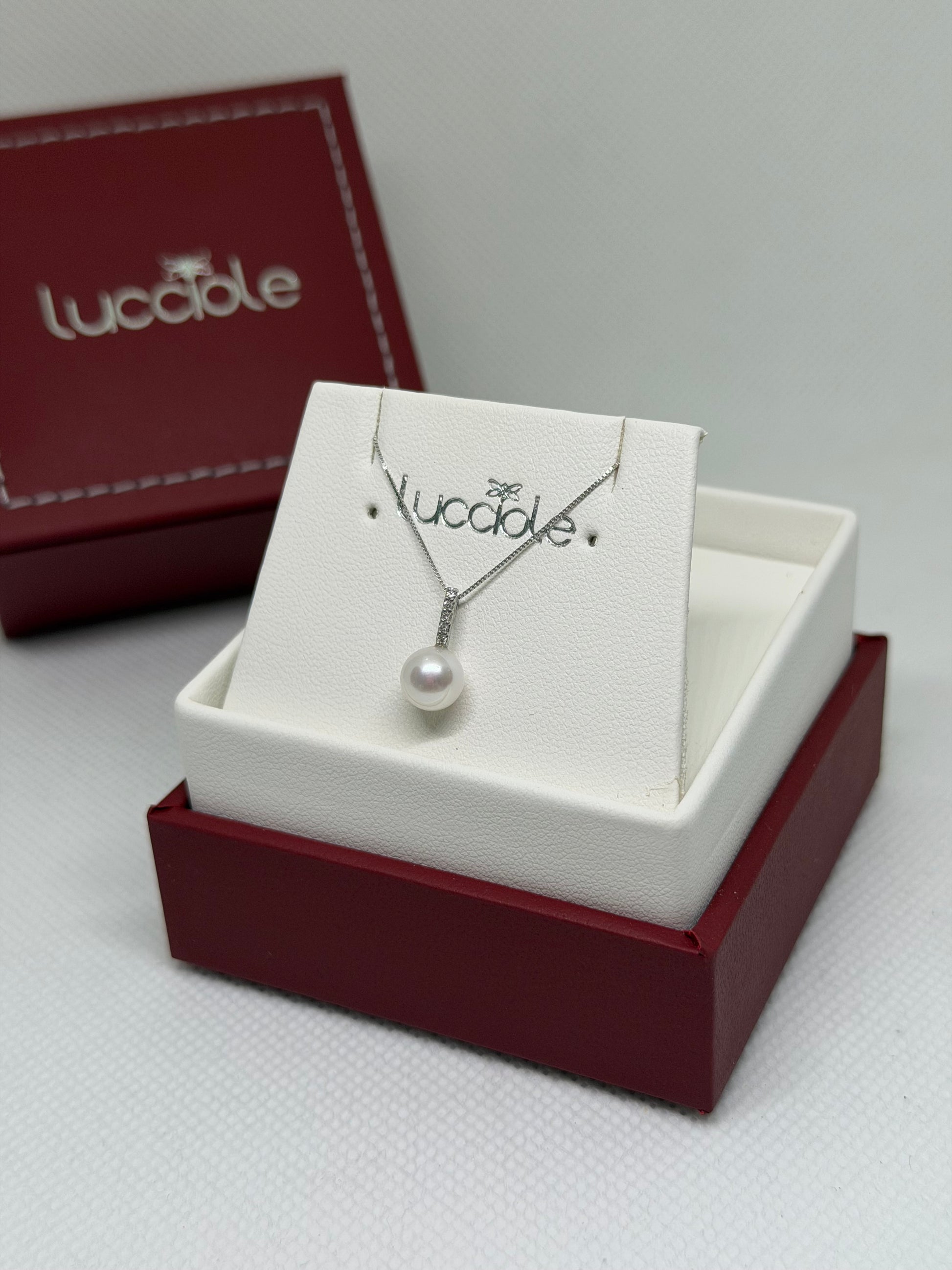 COLLANA ORO 9 CARATI CON PERLA BIANCA ORIGINALE E DIAMANTI LUCCIOLE