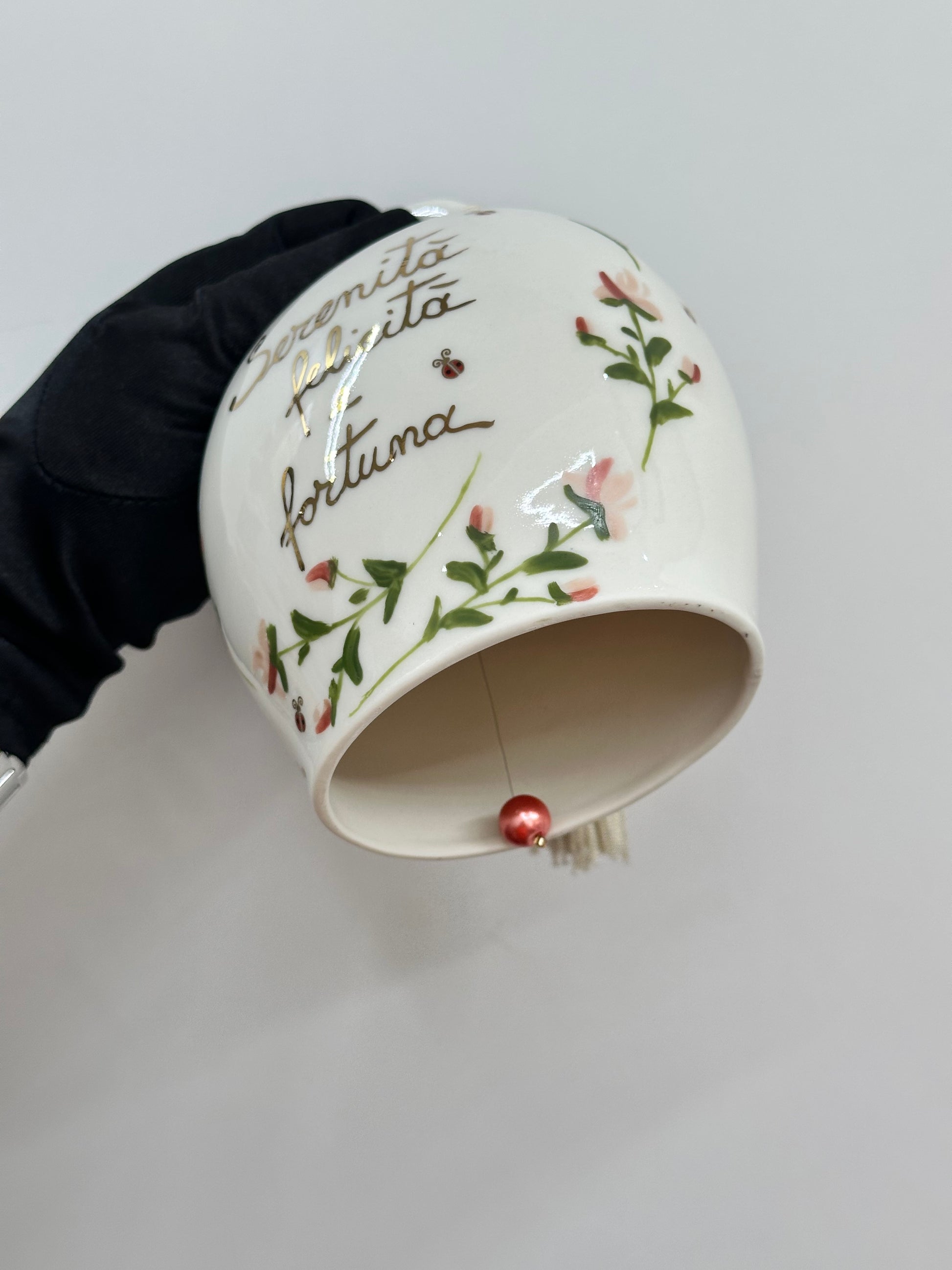 CAMPANA CERAMICA DI CAPODIMONTE SERENITÀ FELICITÀ E FORTUNA