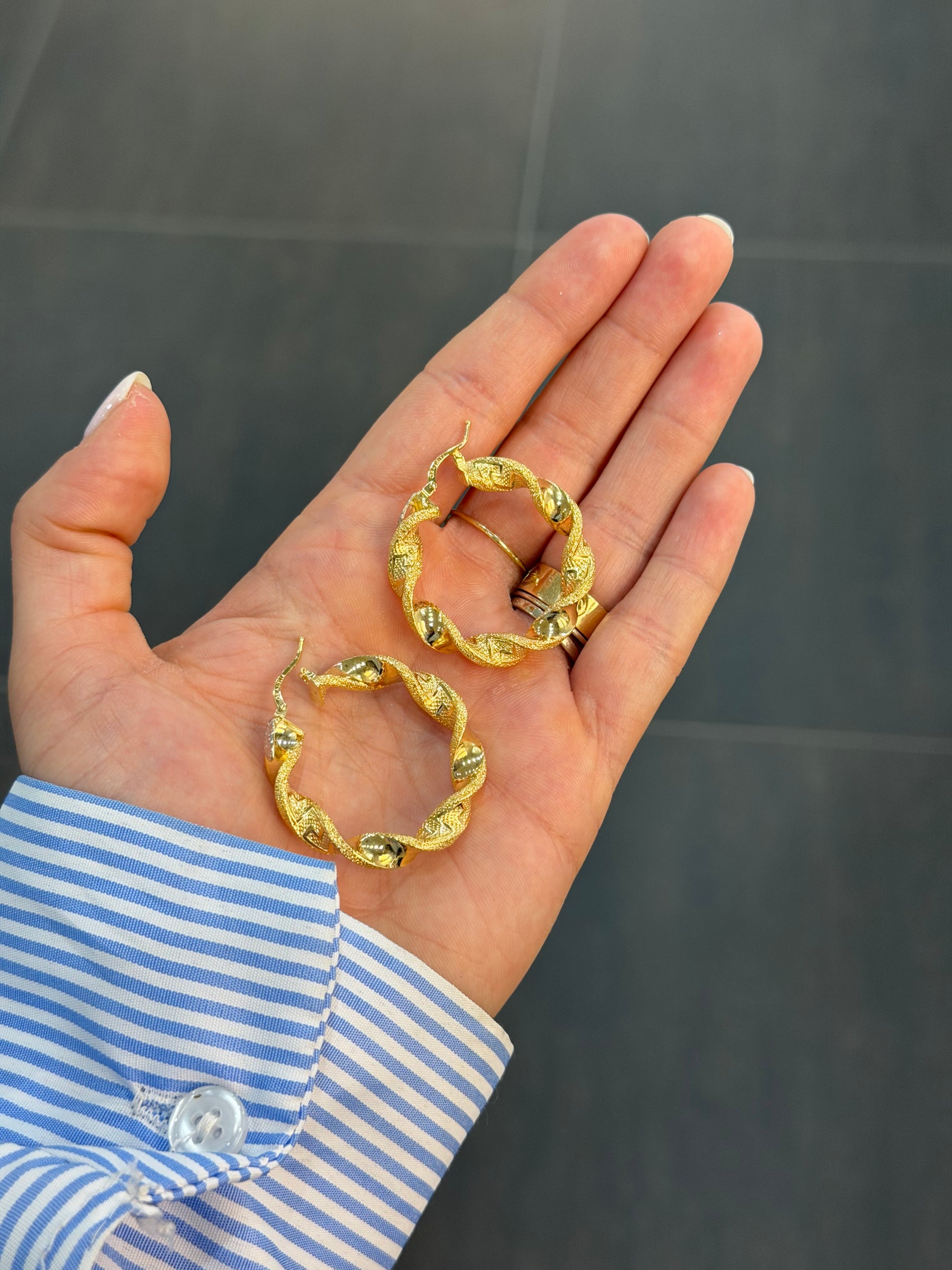 CERCHI IN ORO 18KT CON GRECA VERSACE