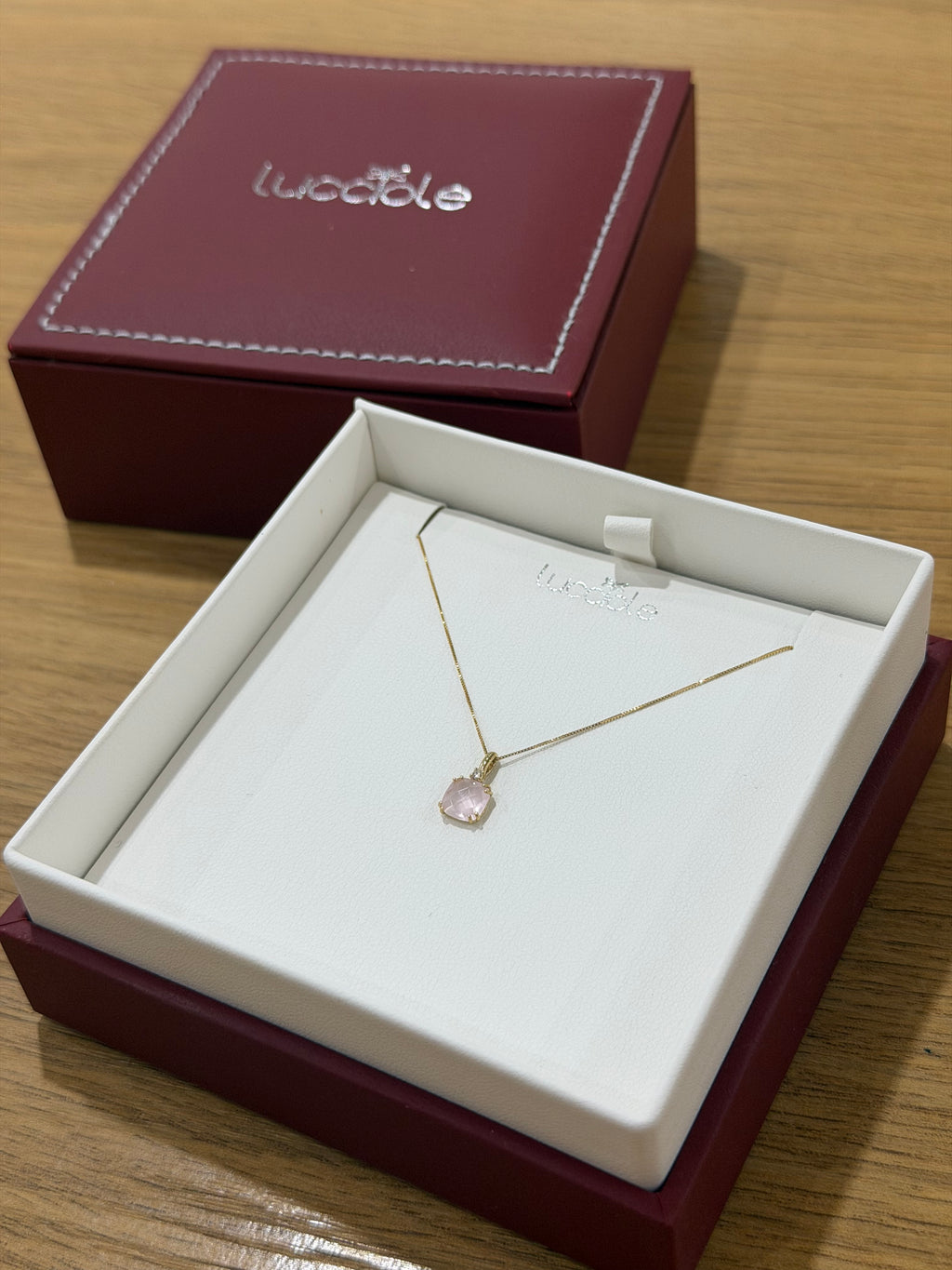 COLLANA LUCCIOLE PIETRA ROSA