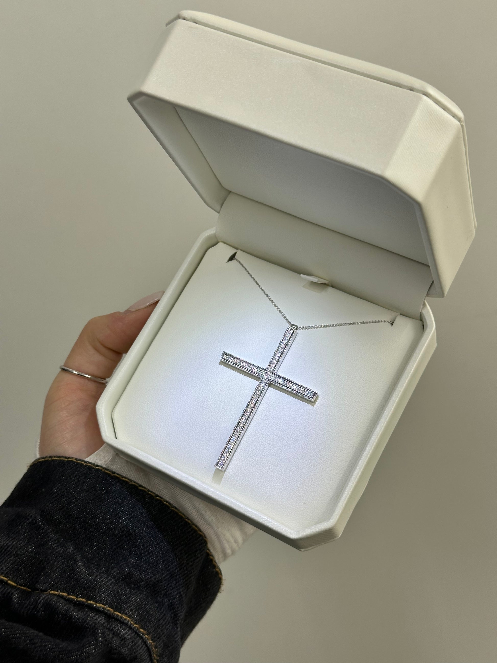 COLLANA CON CROCE ORO 18KT E DIAMANTI
