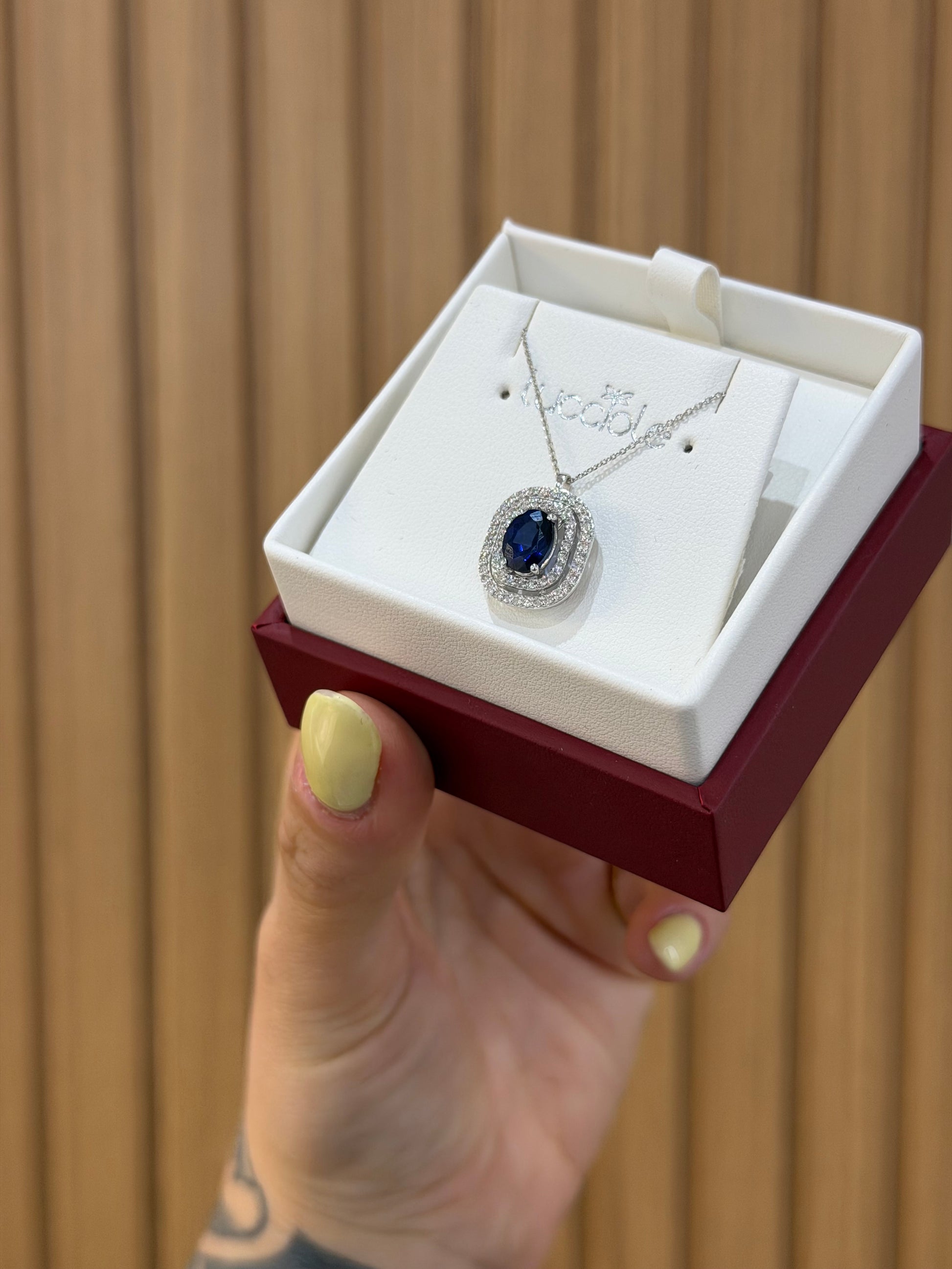 COLLANA ORO 18KT CON DIAMANTI E ZAFFIRO BLU LUCCIOLE