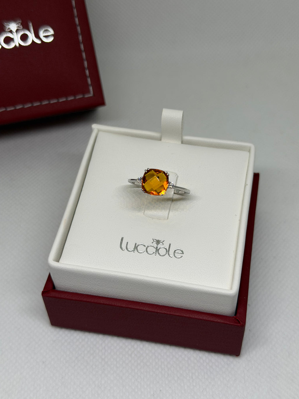ANELLO ORO 9 CARATI CON TOPAZIO E DIAMANTINI LUCCIOLE