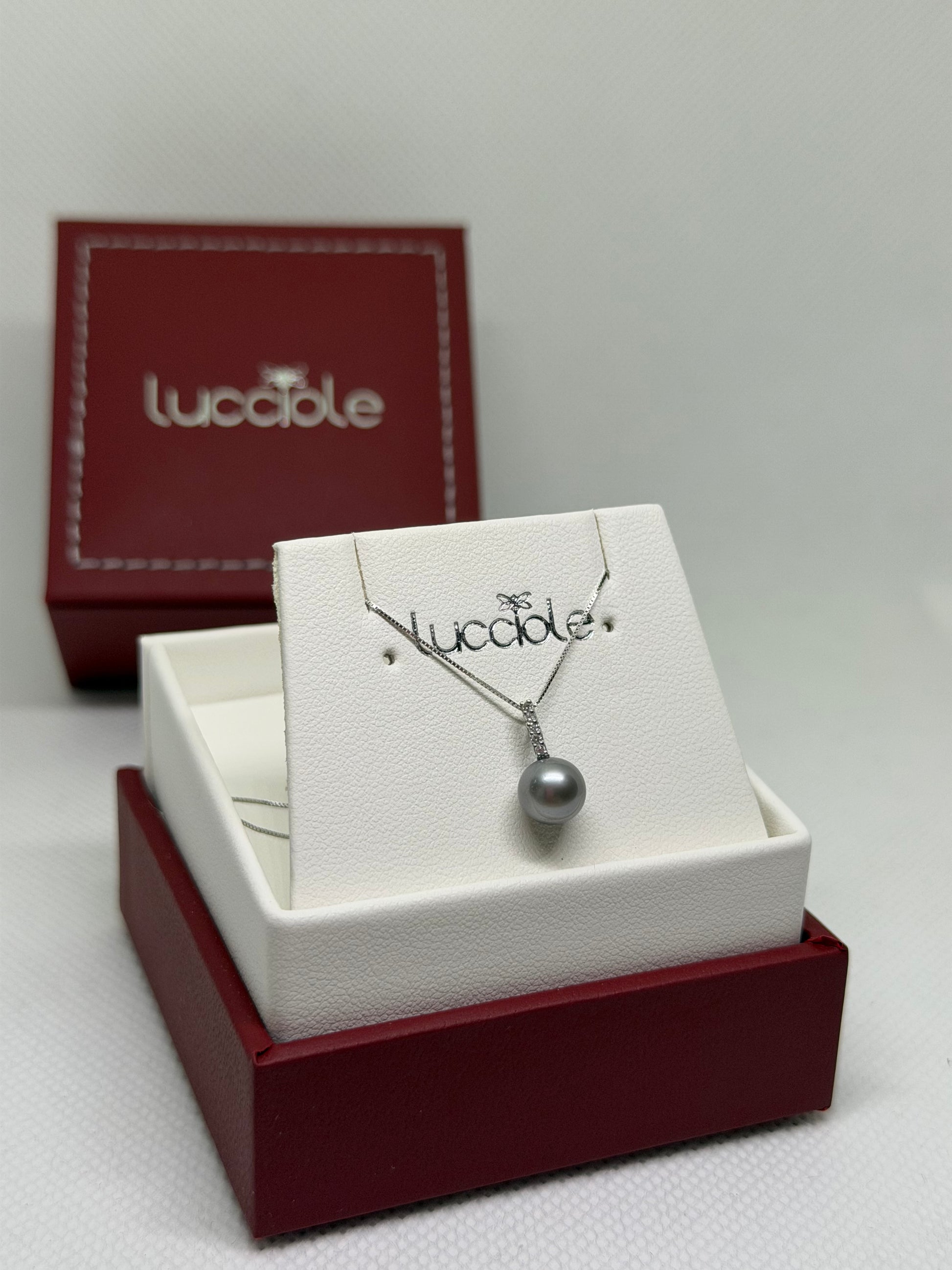 COLLANA ORO 9 CARATI CON PERLA TAHITI E DIAMANTI LUCCIOLE
