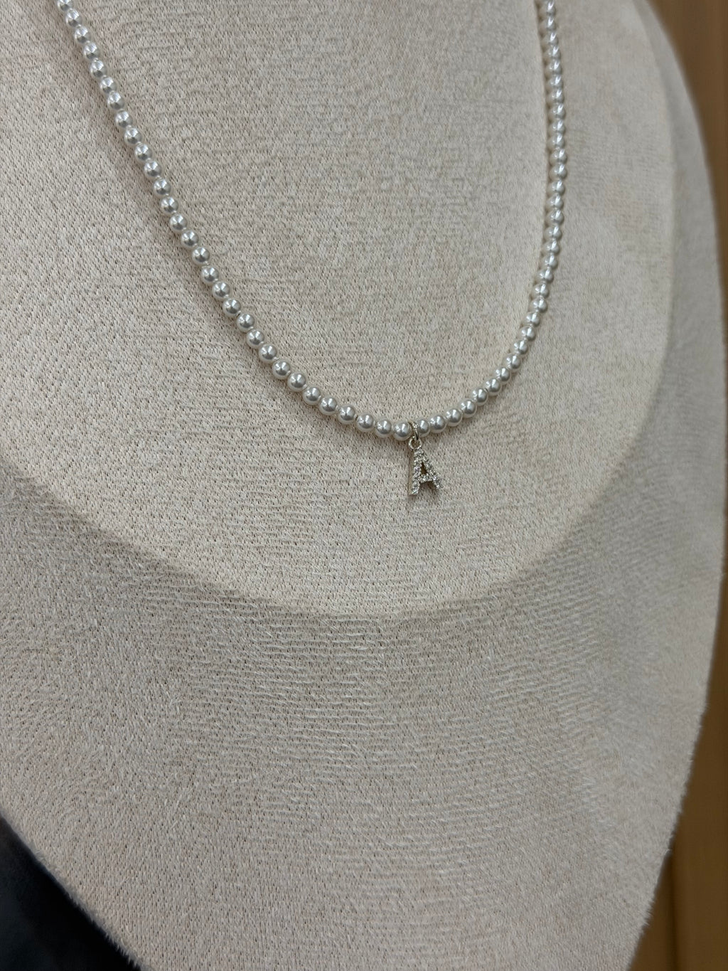 COLLANA MICRO PERLA LETTERA A ARGENTO 925
