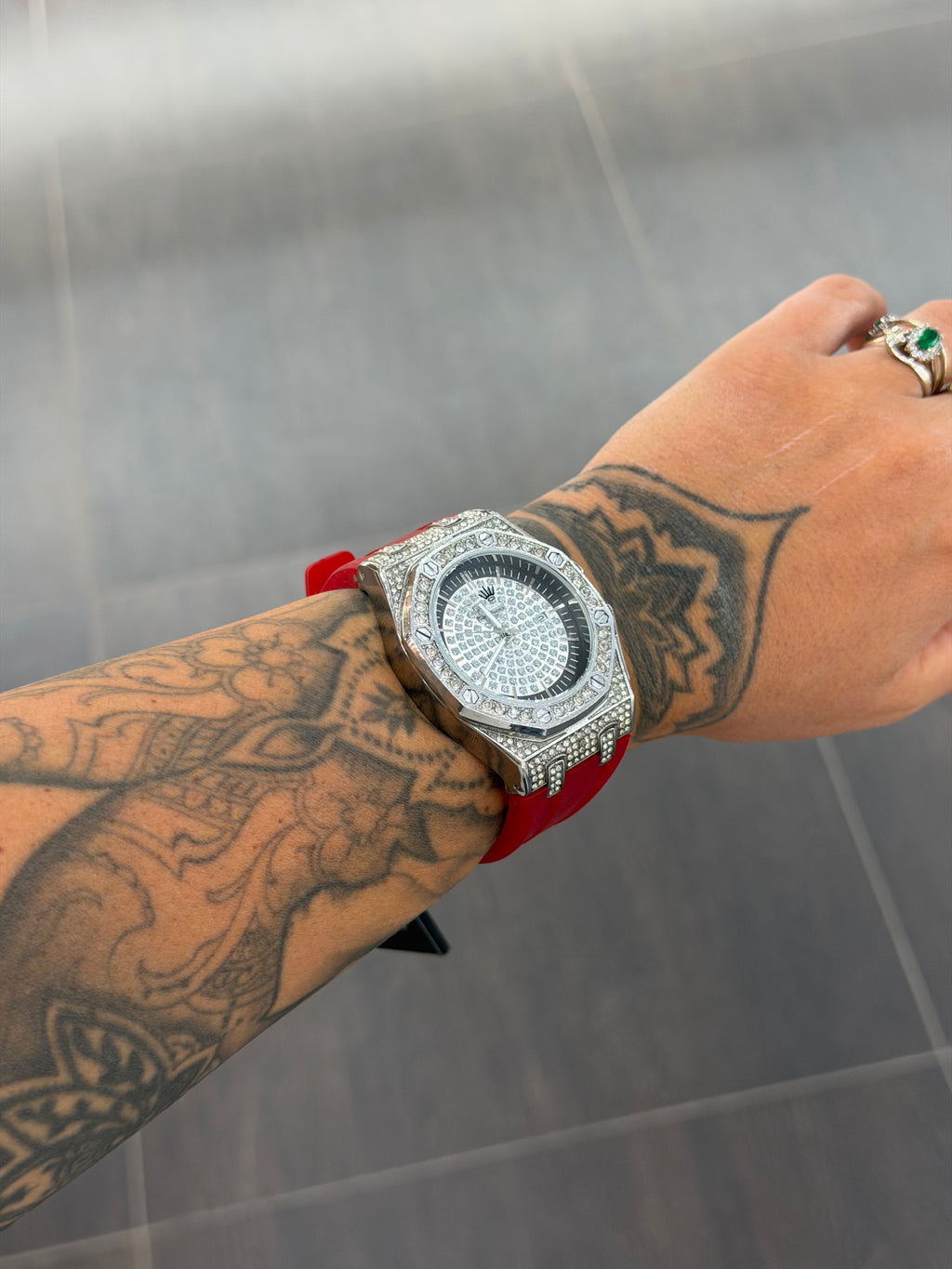 OROLOGIO RAPPER AMERICA ROSSO