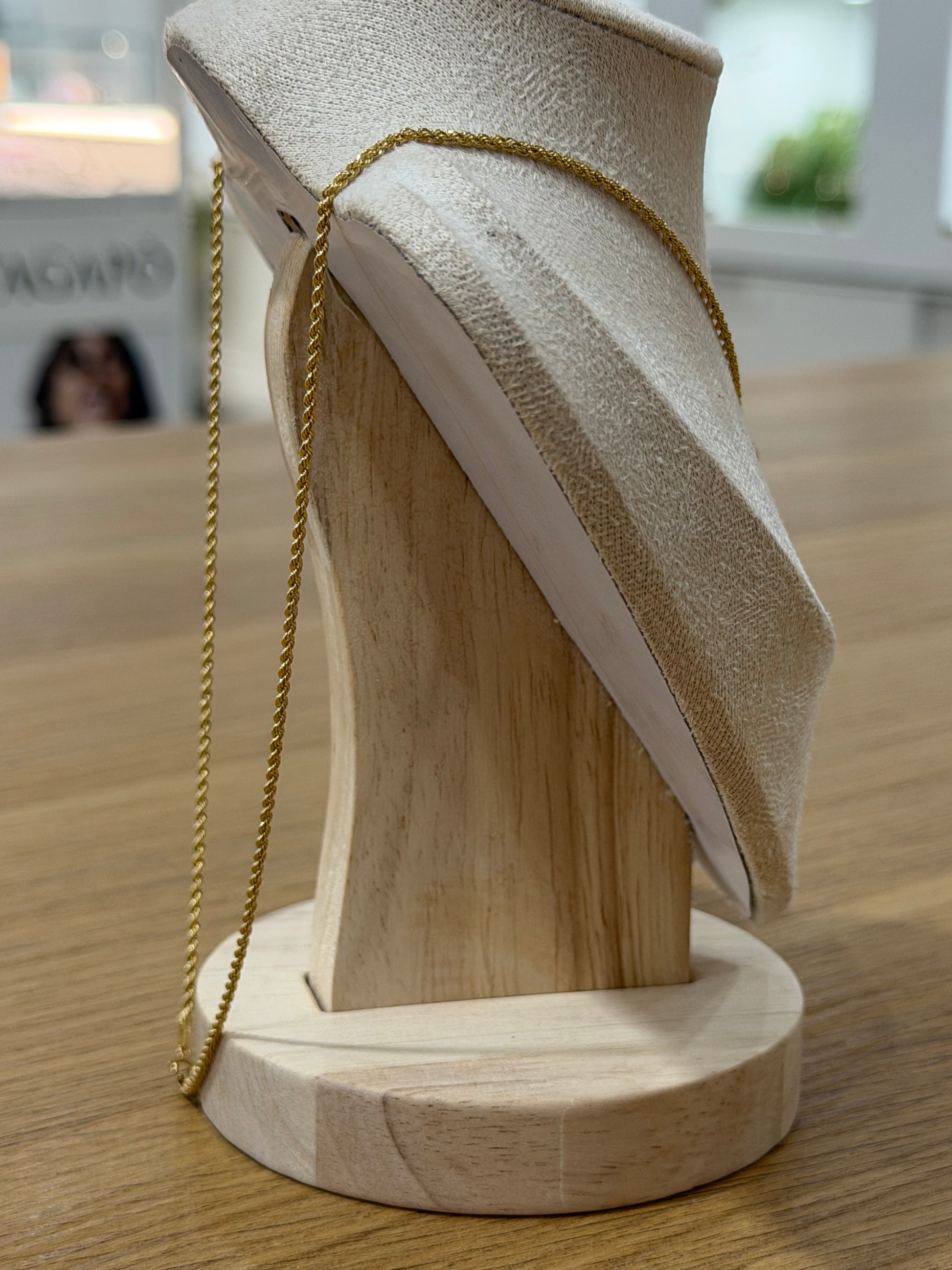 COLLANA ORO 18KT CON CIONDOLO CHIAVE
