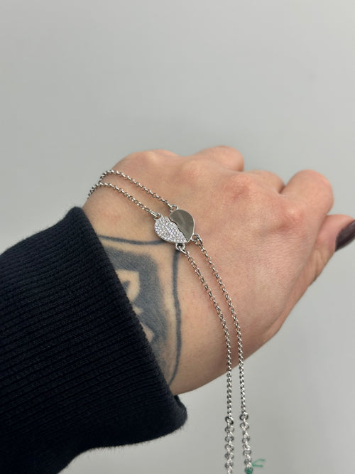 2 BRACCIALI CHE FORMANO UN CUORE
