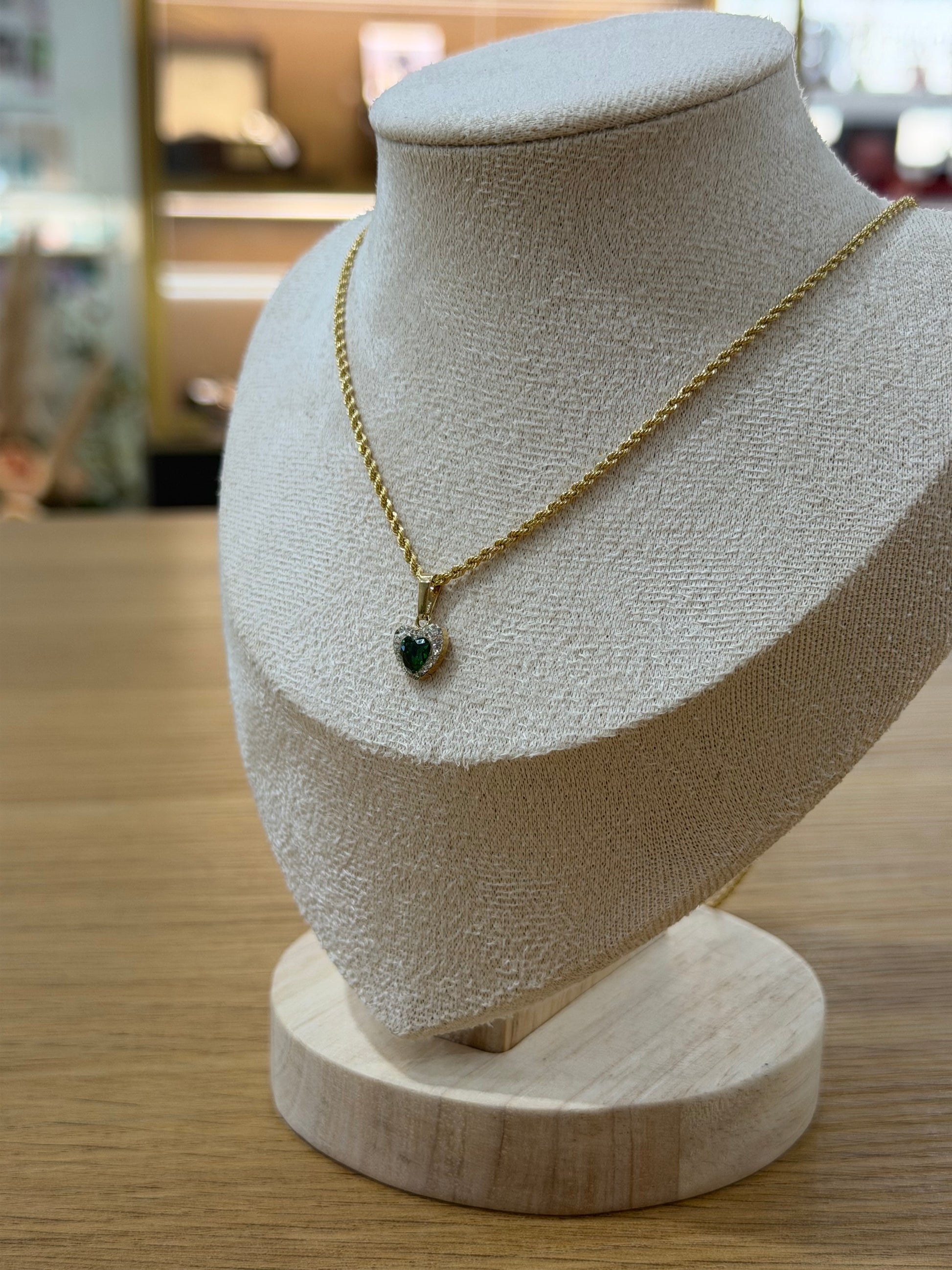 COLLANA ORO 18KT CON CUORICINO VERDE