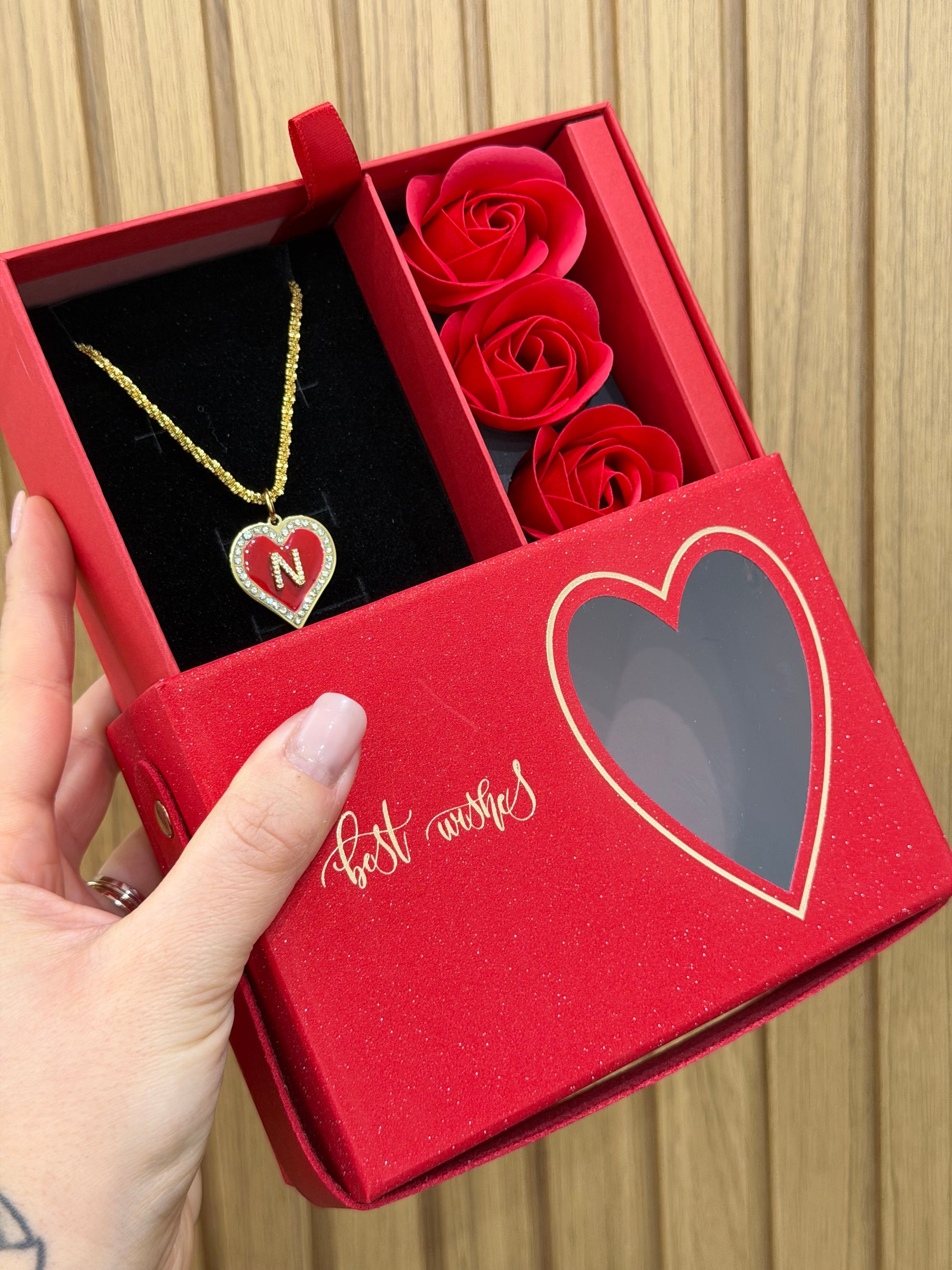 BOX SECRET CON COLLANA CUORE N