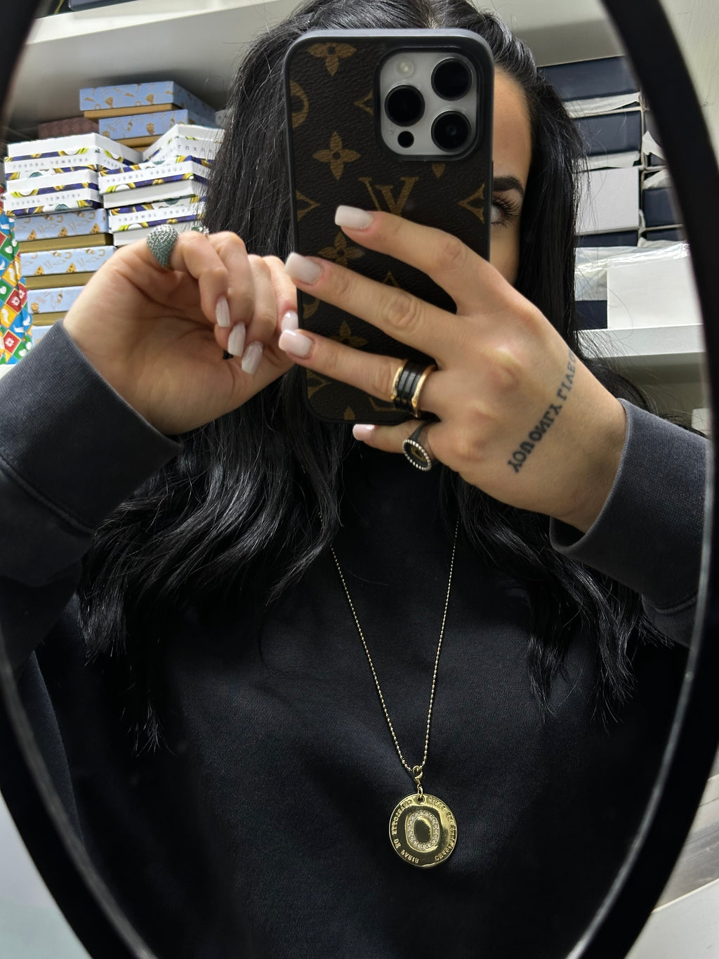 COLLANA INIZIALE IN ACCIAIO CON DORATURA LETTERA O