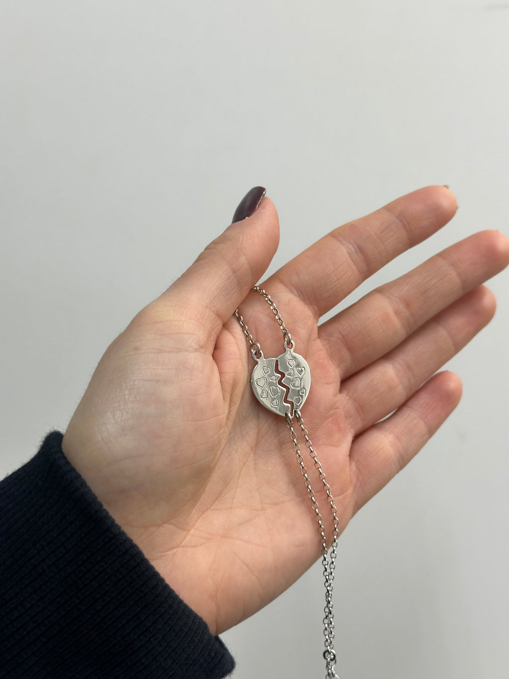2 BRACCIALI CHE FORMANO UN CUORE