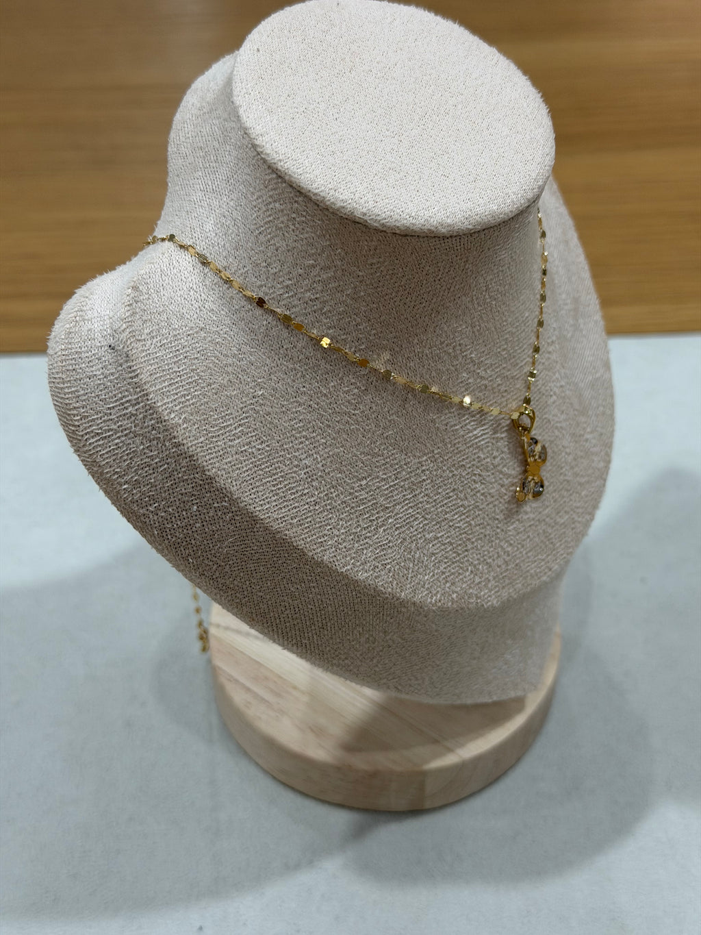 COLLANA ORO 18KT CON CIONDOLO FARFALLA