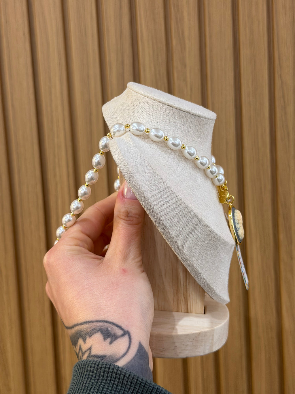COLLANA PERLE CON MEDAGLIONE AMO VENEZIA