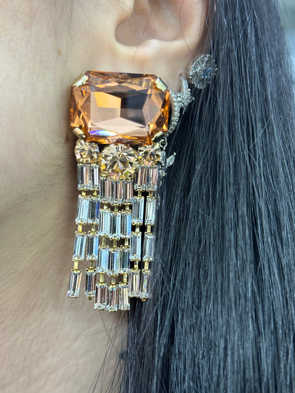 ORECCHINI SAKI CON PIETRE ARANCIONI