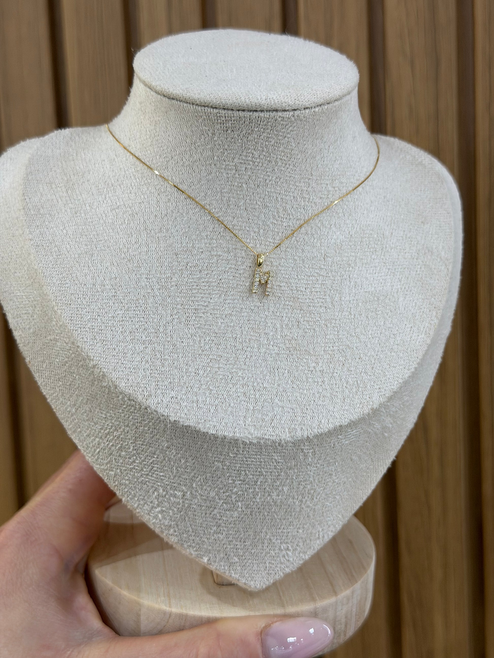 COLLANA INIZIALE M ORO 9 CARATI CON DIAMANTINI