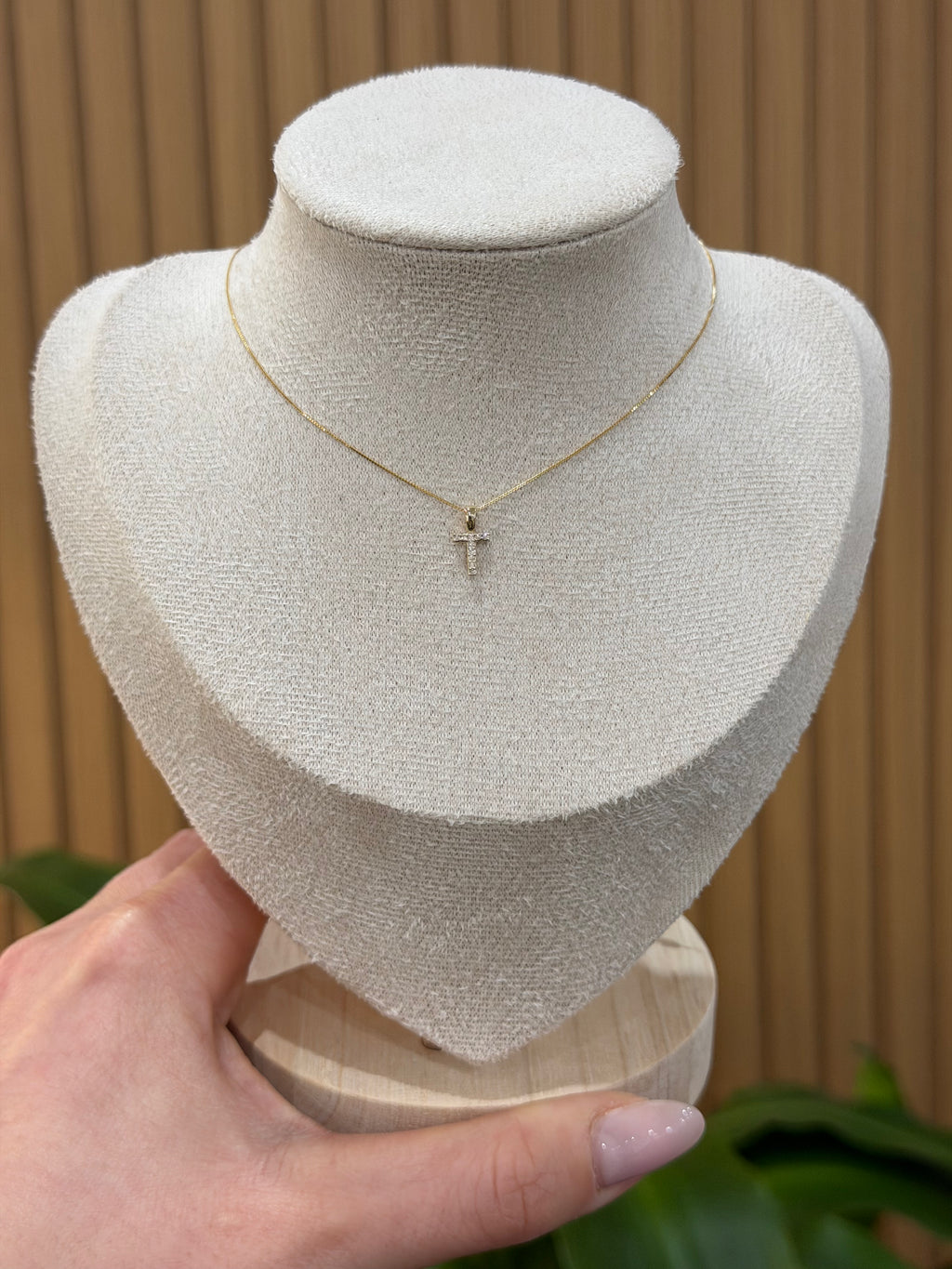 COLLANA INIZIALE T ORO 9 CARATI CON DIAMANTINI