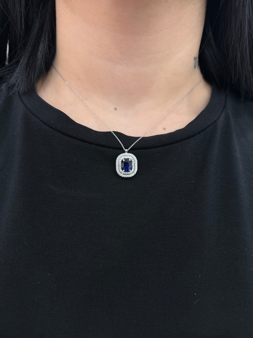 COLLANA ORO 18KT CON DIAMANTI E ZAFFIRO BLU LUCCIOLE