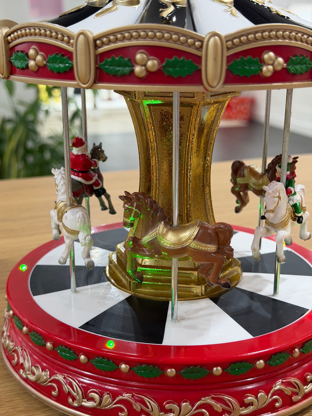 GIOSTRA NATALIZIA ILARY QUEEN