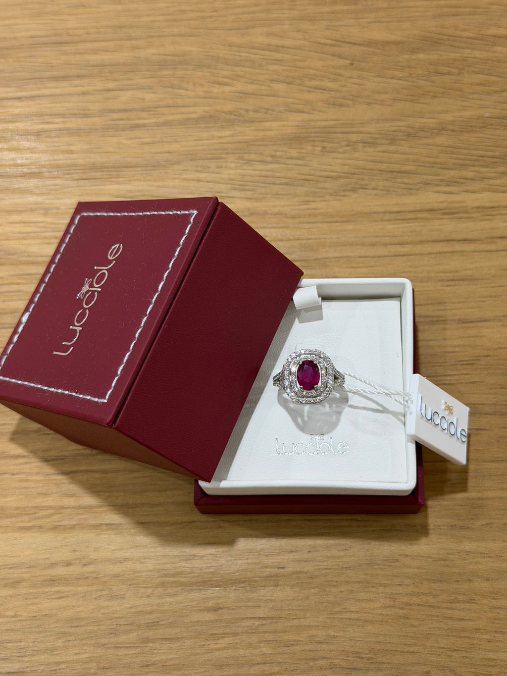 ANELLO ORO 18KT CON DIAMANTI E RUBINO